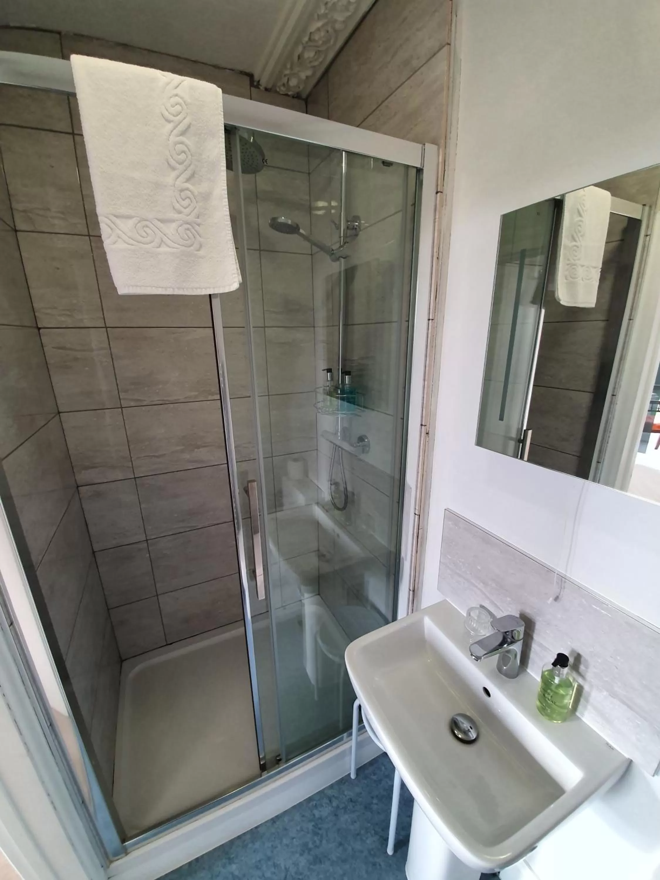 Bathroom in Alexandra Hotel