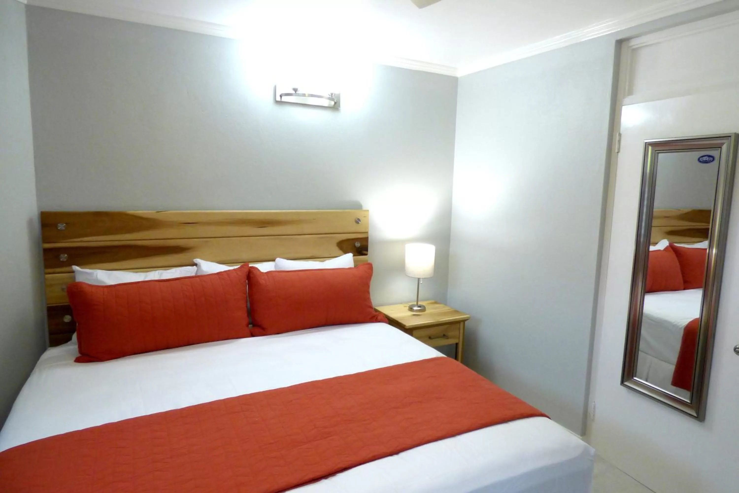 Decorative detail, Bed in Beach One Bedroom Suite A22