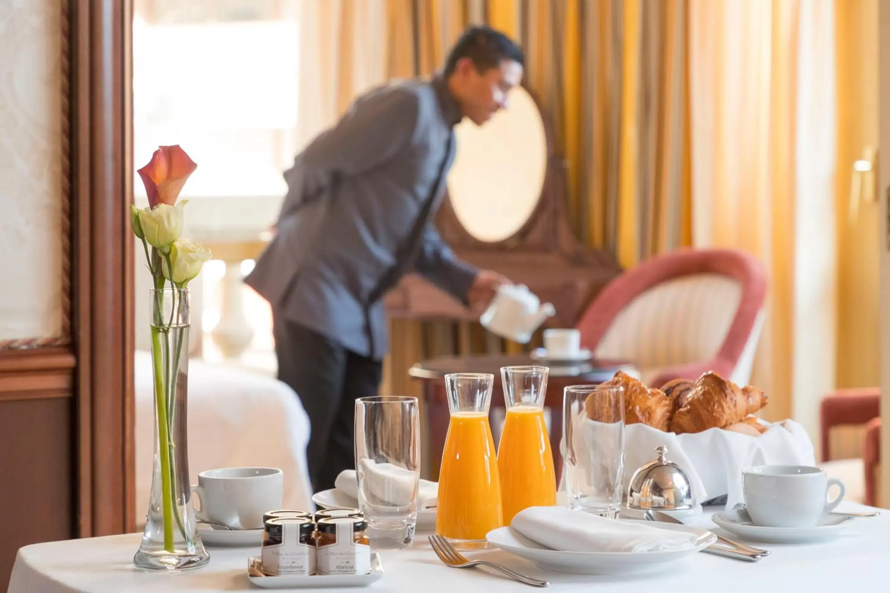 Breakfast in Hôtel Métropole Monte-Carlo - The Leading Hotels of the World