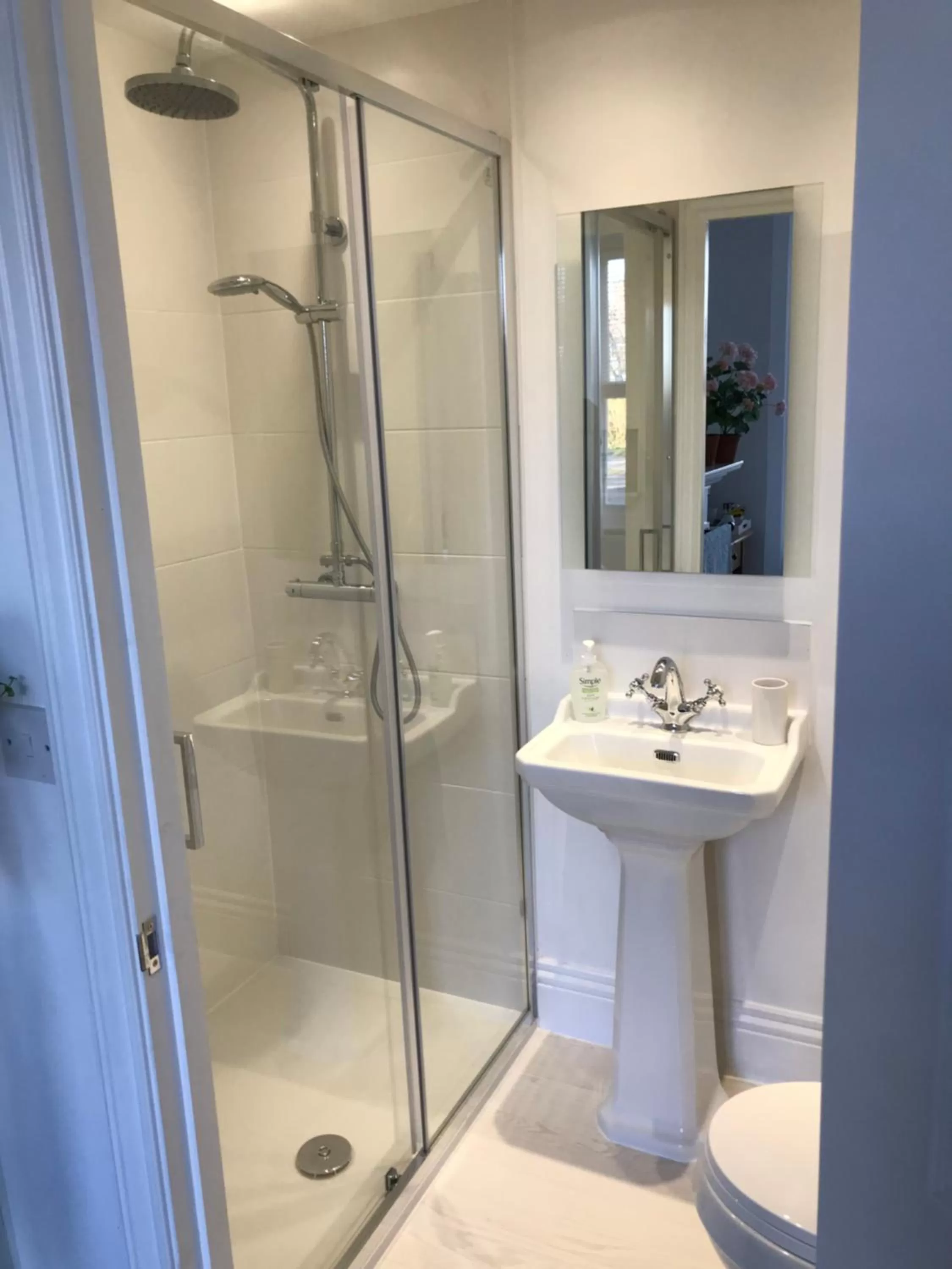 Bathroom in Poplars Farm