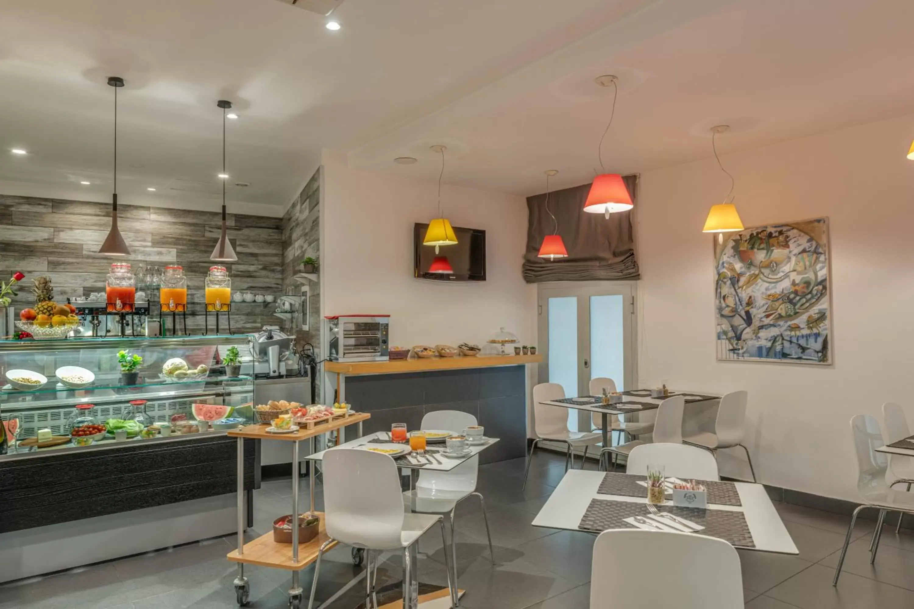 Restaurant/places to eat in Trevi Palace Hotel Restaurant/places to eat in Trevi Palace Hotel