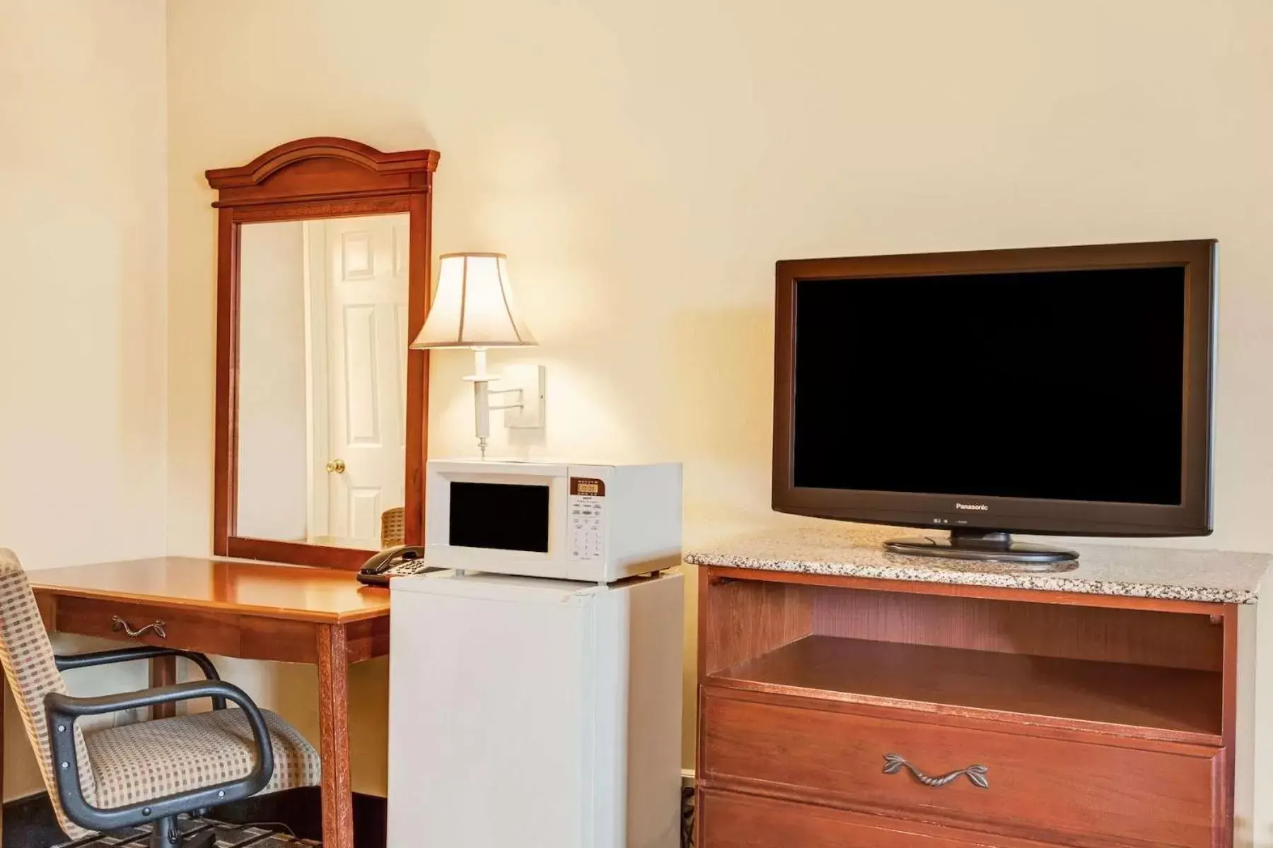 Other, TV/Entertainment Center in Knights Inn Mount Laurel