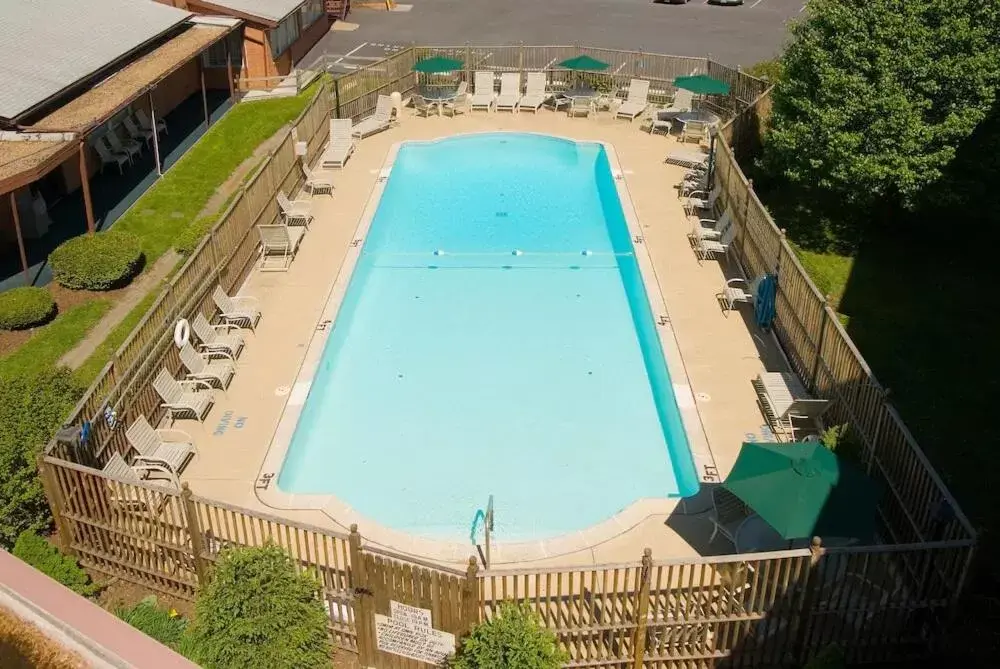 Swimming pool, Pool View in Baymont by Wyndham Front Royal Near Shenandoah National Park