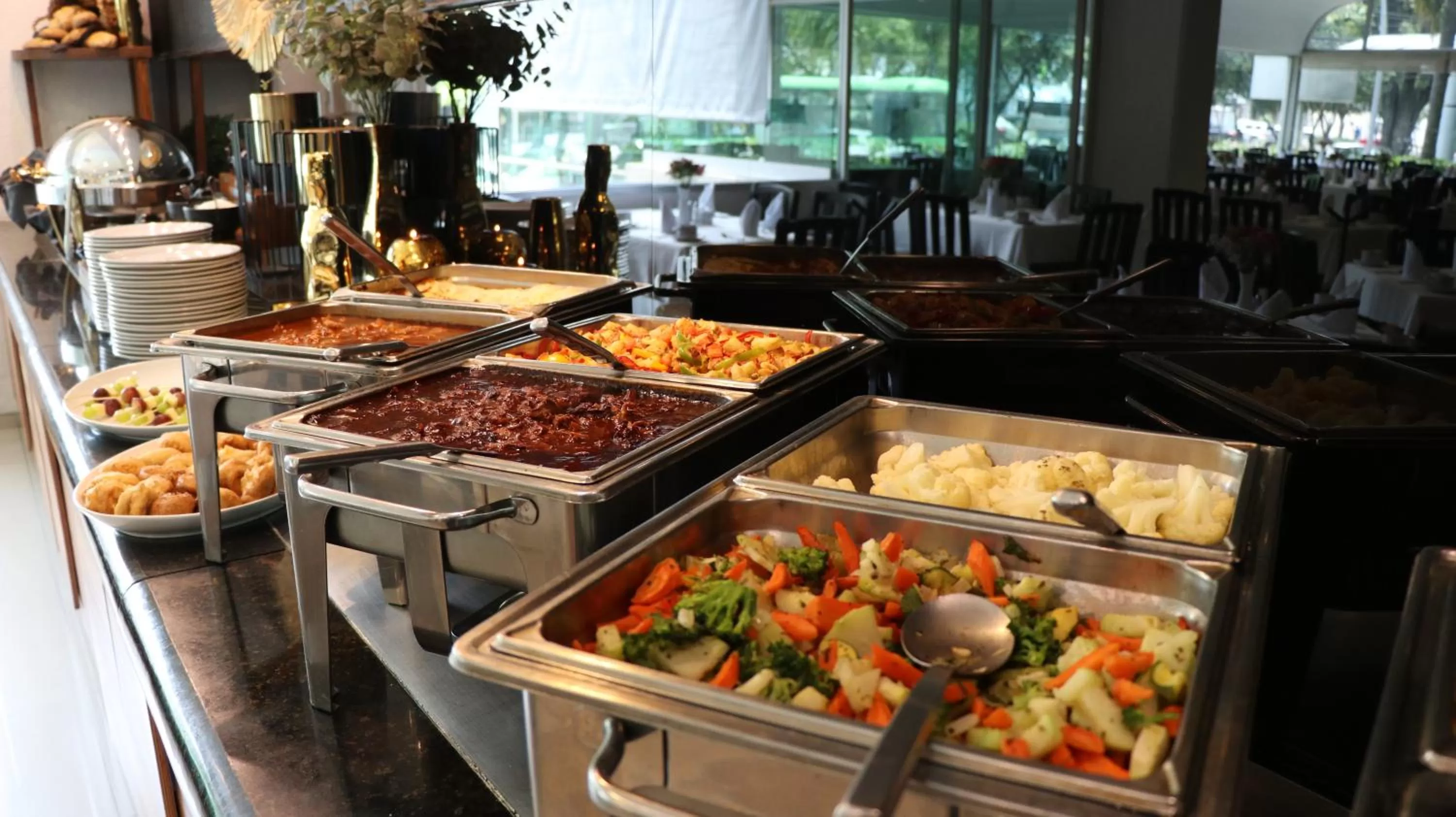 Buffet breakfast in Mesón Ejecutivo Guadalajara Minerva - Av México