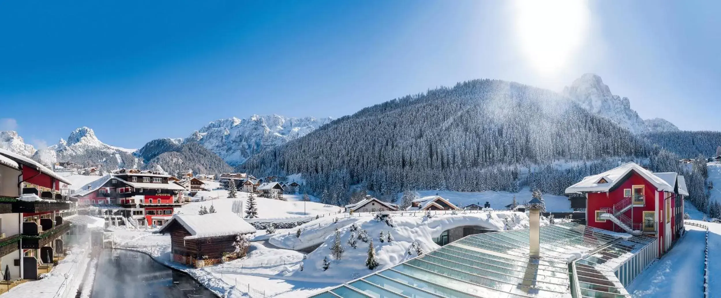 Bird's eye view, Winter in Hotel Alpenroyal - The Leading Hotels of the World