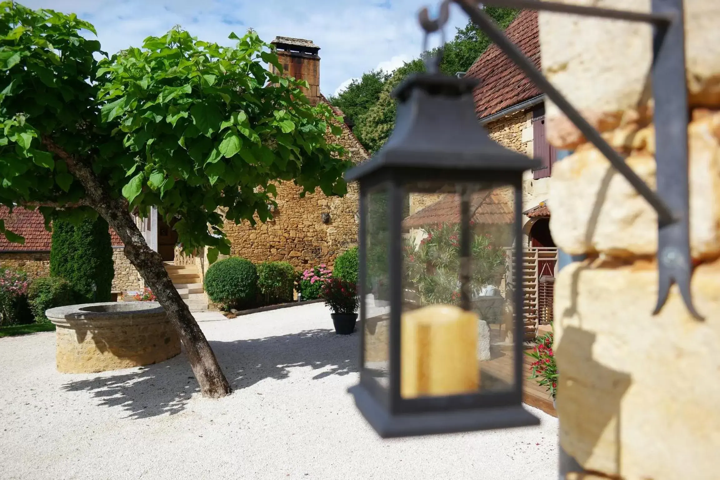 Facade/entrance in Le Clos de la Tour