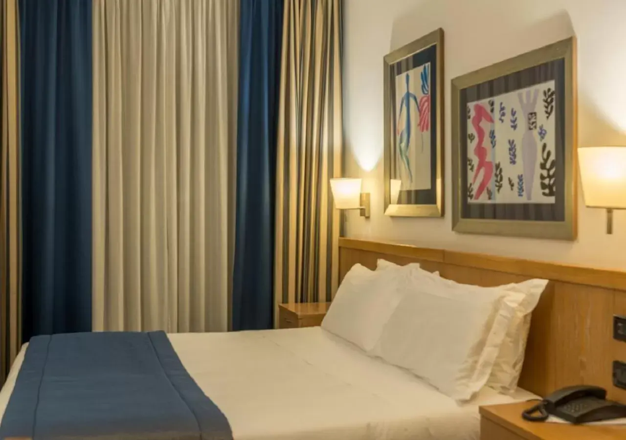 Bed in Cardano Hotel Malpensa