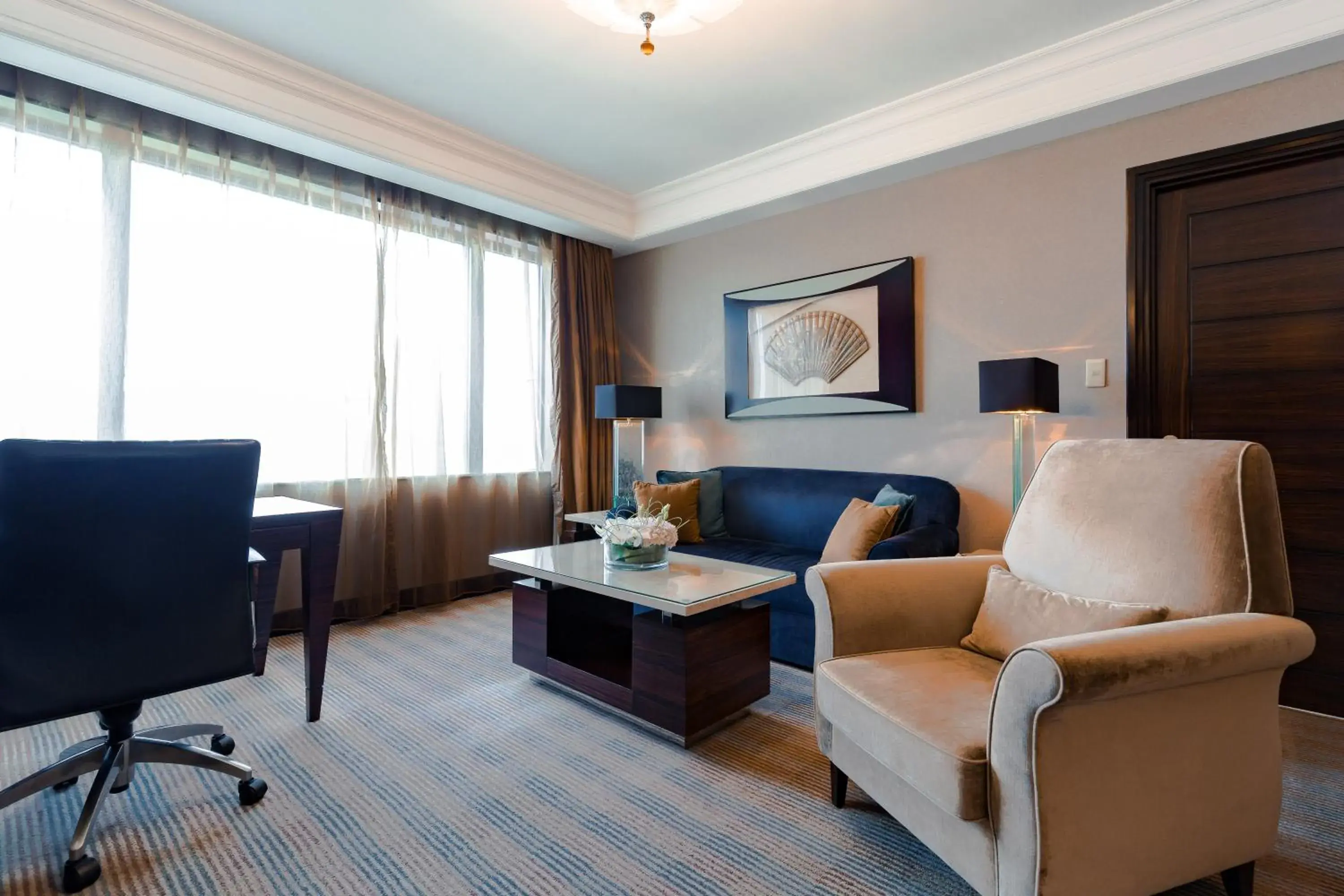 Suite Room in Okura Garden Hotel Suite Room in Okura Garden Hotel