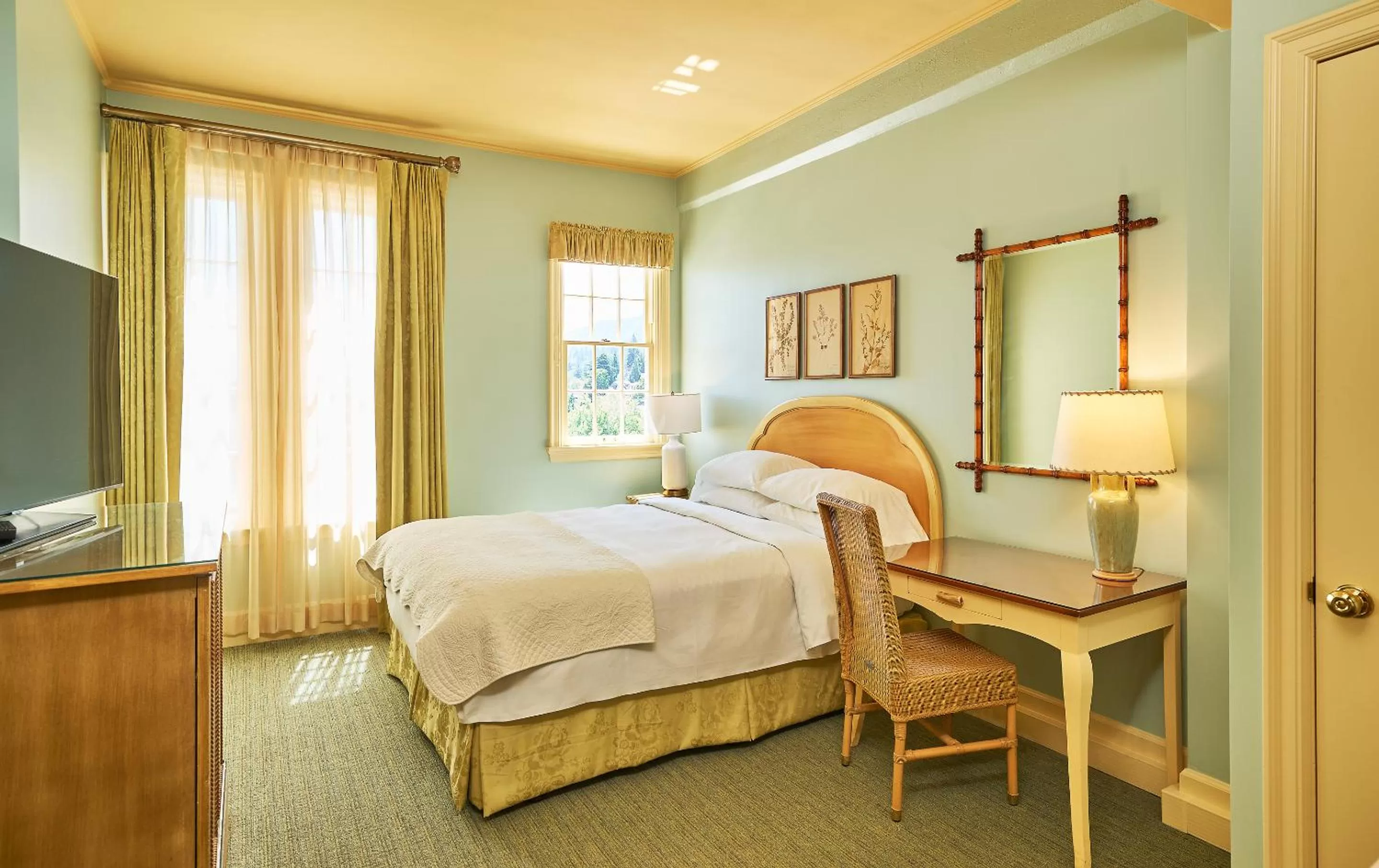 Bed in Ashland Springs Hotel