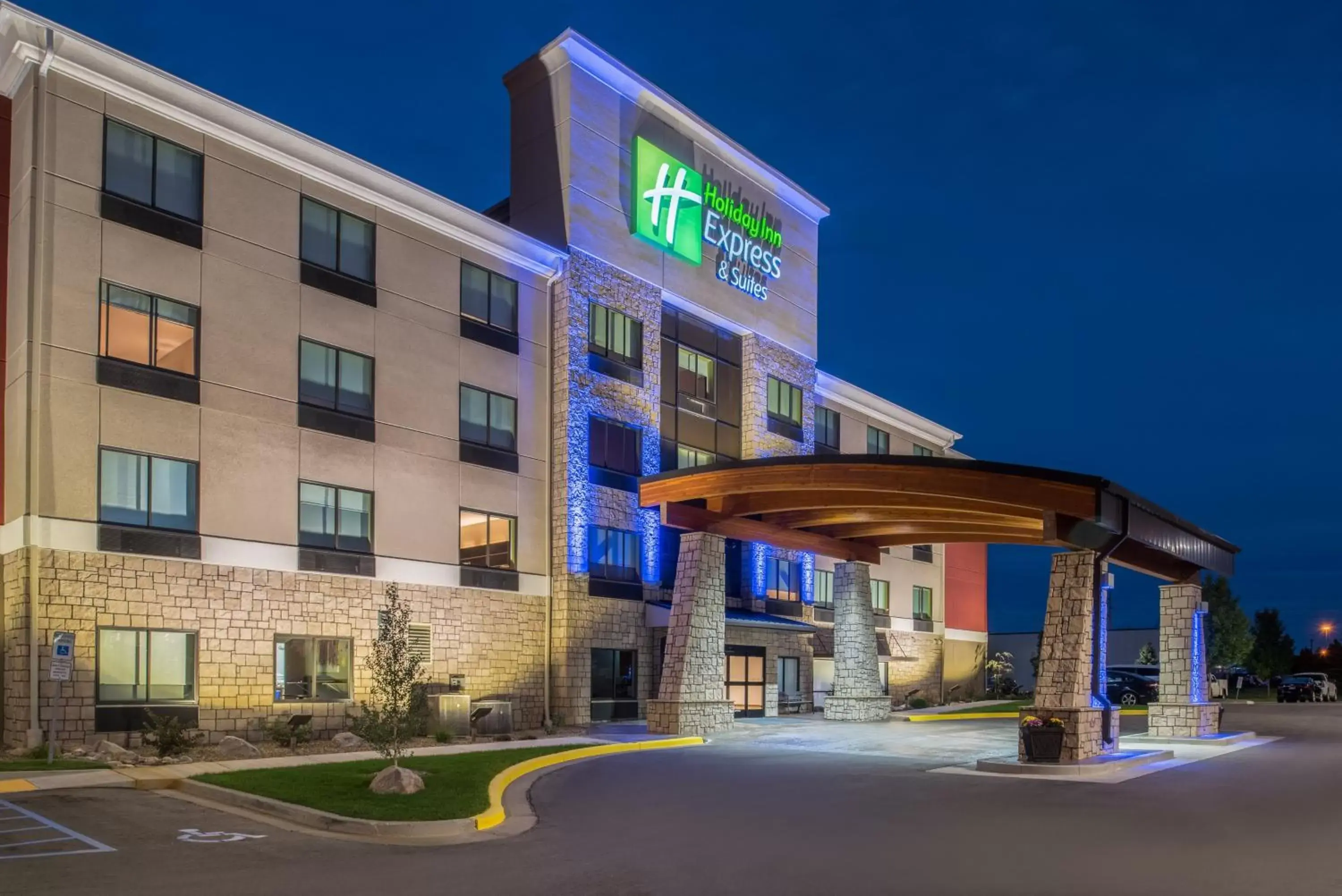 Property Building in Holiday Inn Express Hotel & Suites Bismarck, an IHG Hotel