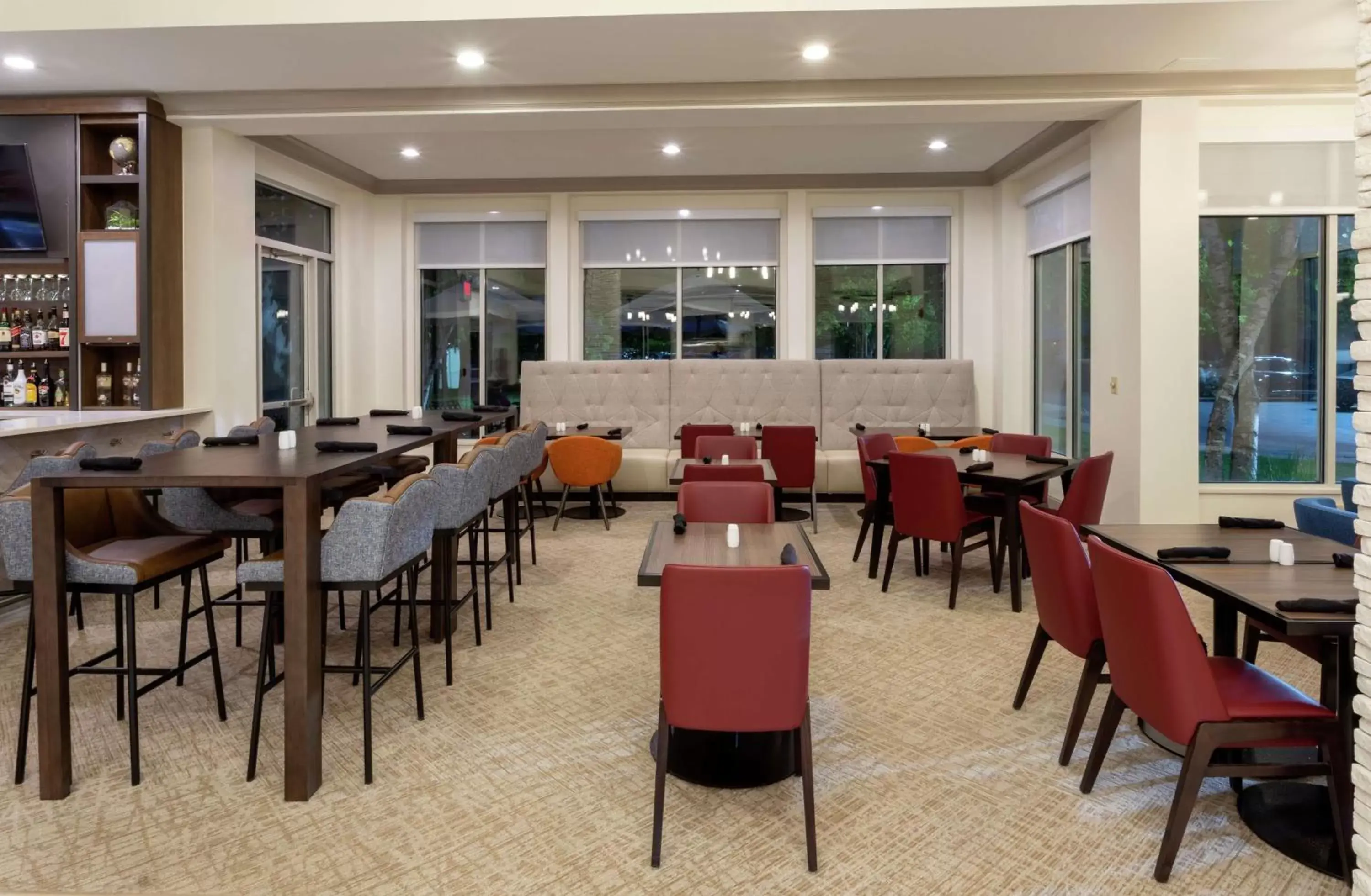 Dining area, Restaurant/Places to Eat in Hilton Garden Inn Minneapolis Saint Paul-Shoreview