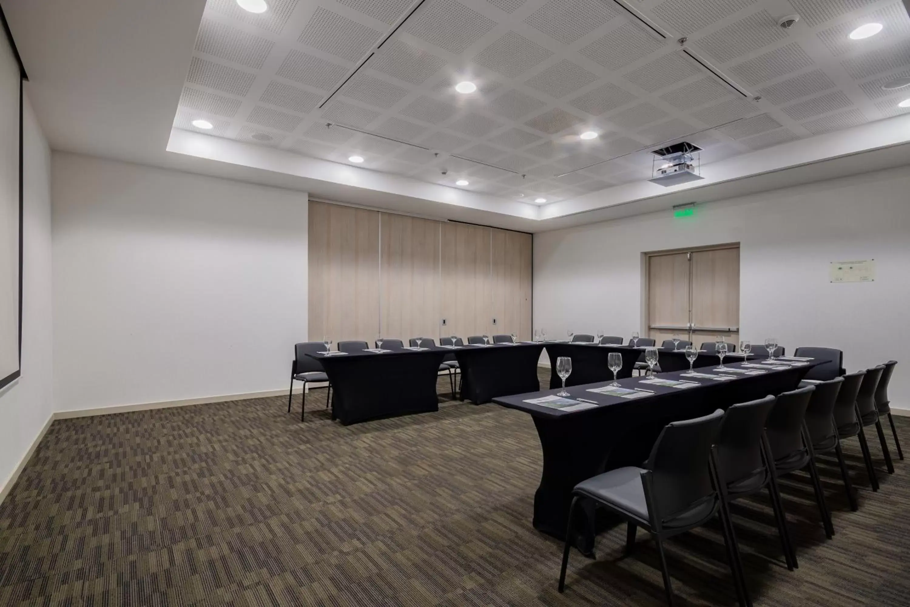 Meeting/conference room in Best Western Plus Santa Marta Hotel