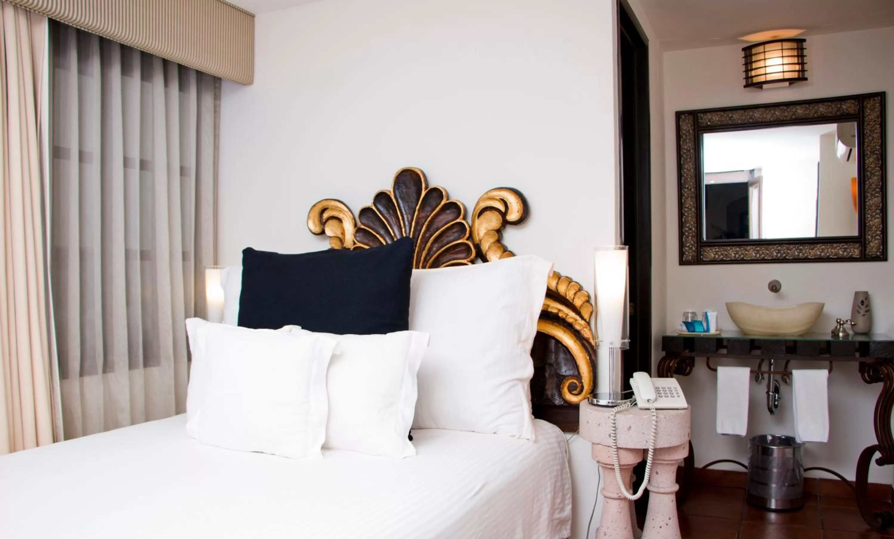 Photo of the whole room, Bed in Hotel Herencia By Hosting House