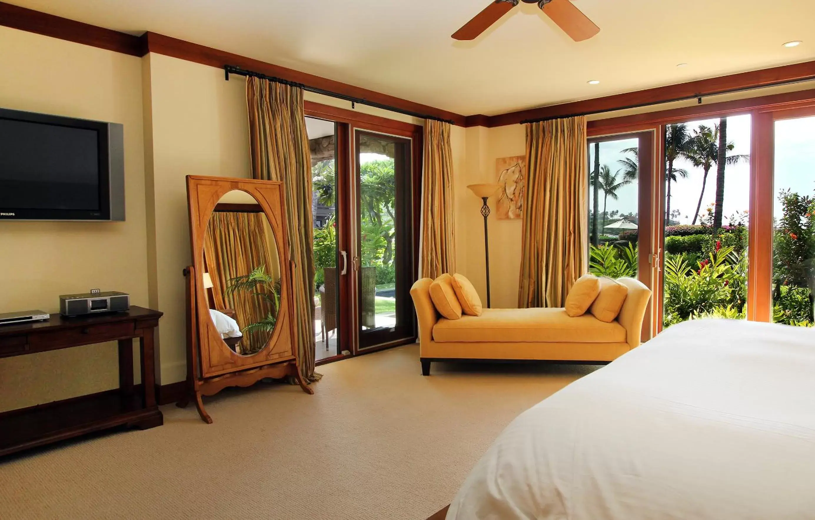 Seating Area in Wailea Beach Villas, a Destination by Hyatt Residence