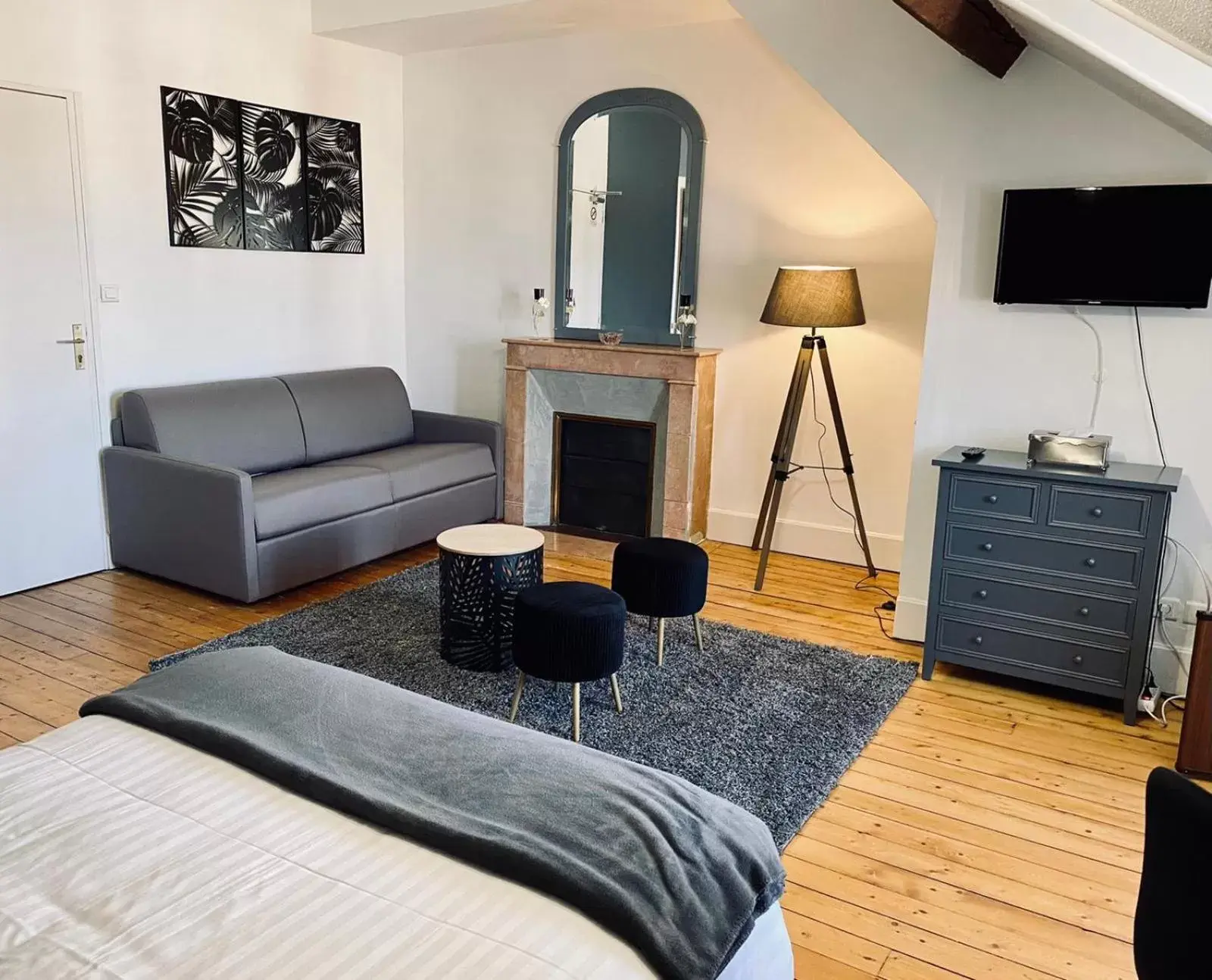 Family, Seating Area in Logis Hotel La Tourelle du Beffroi