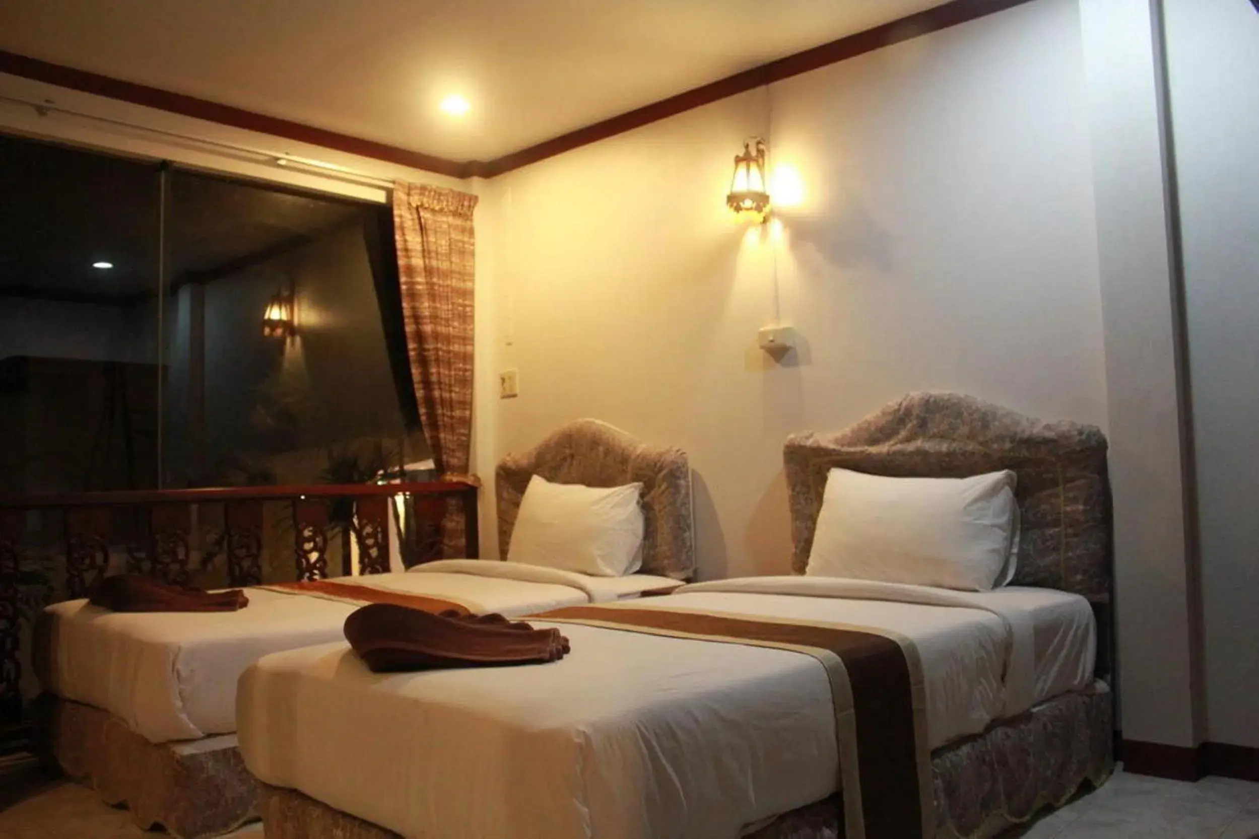 Bedroom, Bed in Chaweng Noi Resort