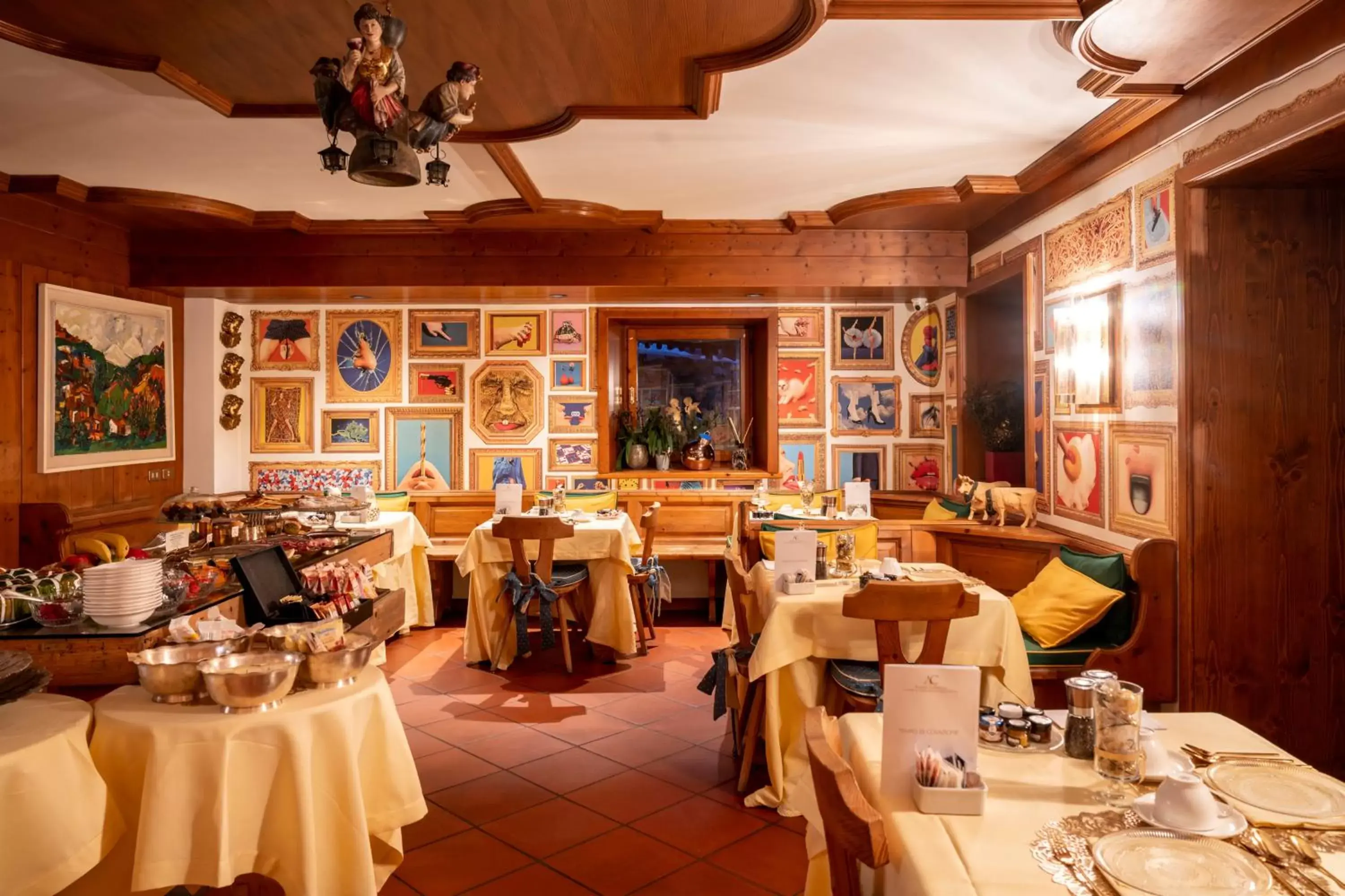 Food and drinks in Ambra Cortina Luxury&Fashion Hotel Food and drinks in Ambra Cortina Luxury&Fashion Hotel