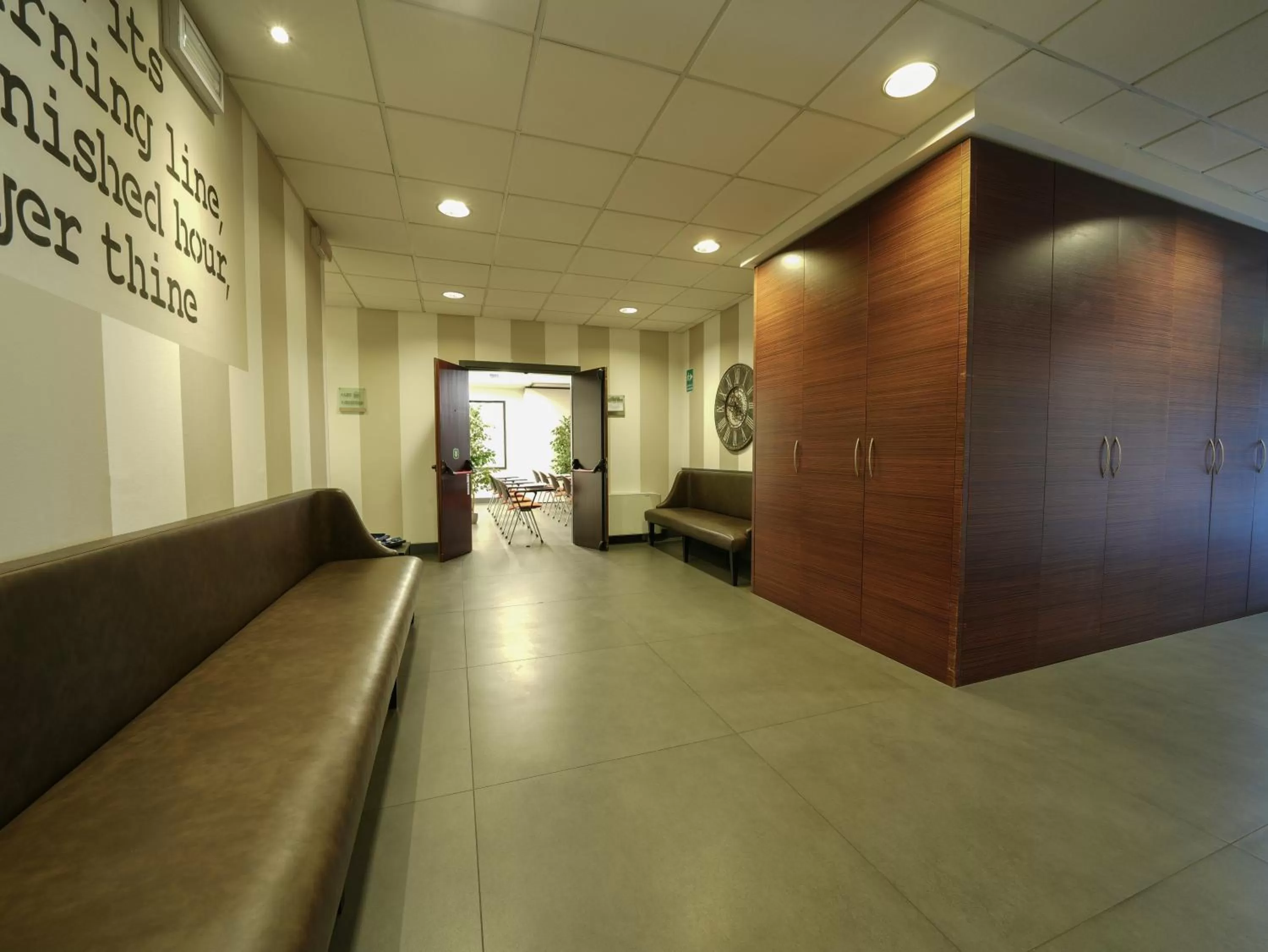 La Meridiana Bleisure Hotel