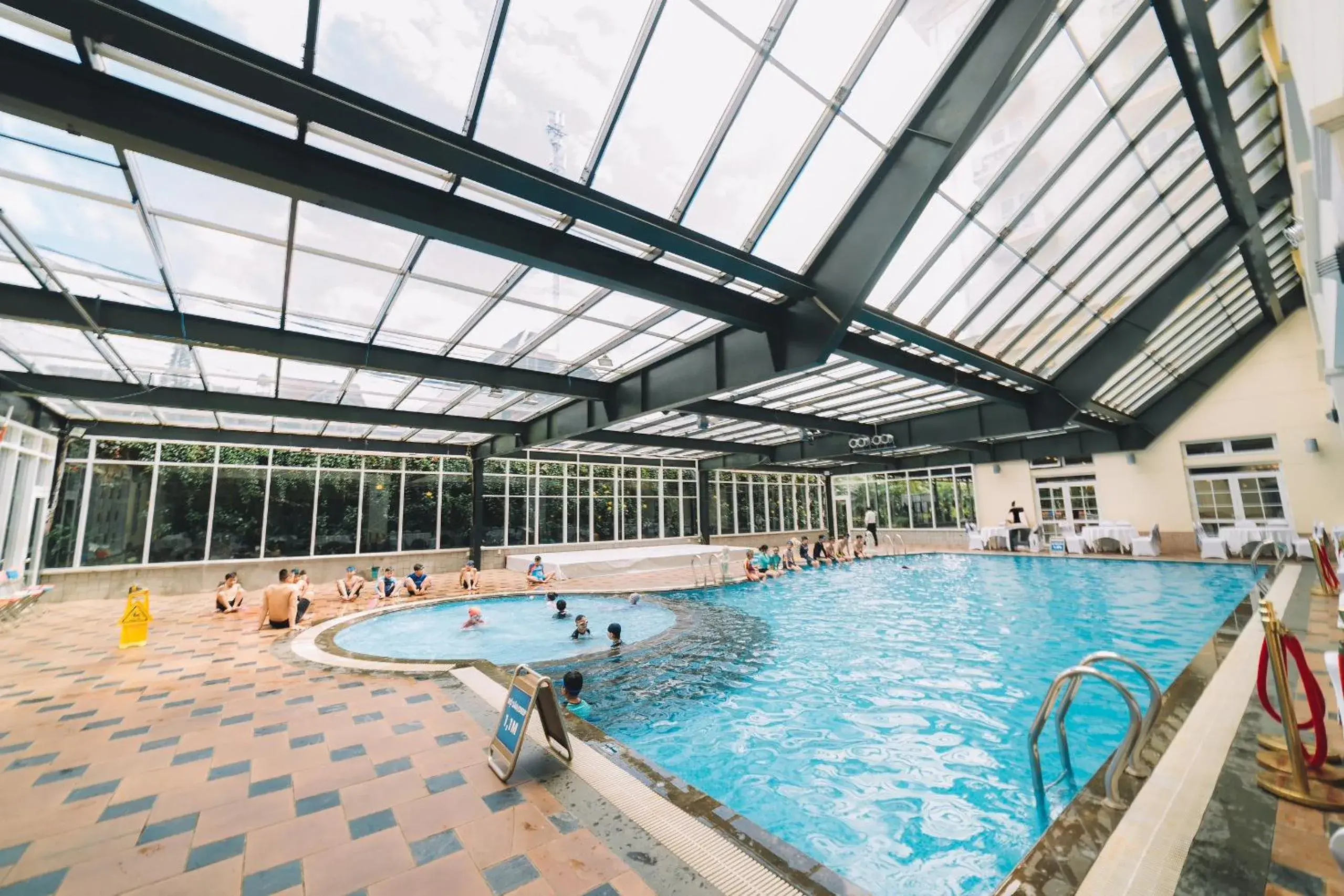 Swimming Pool in Saigon Dalat Hotel