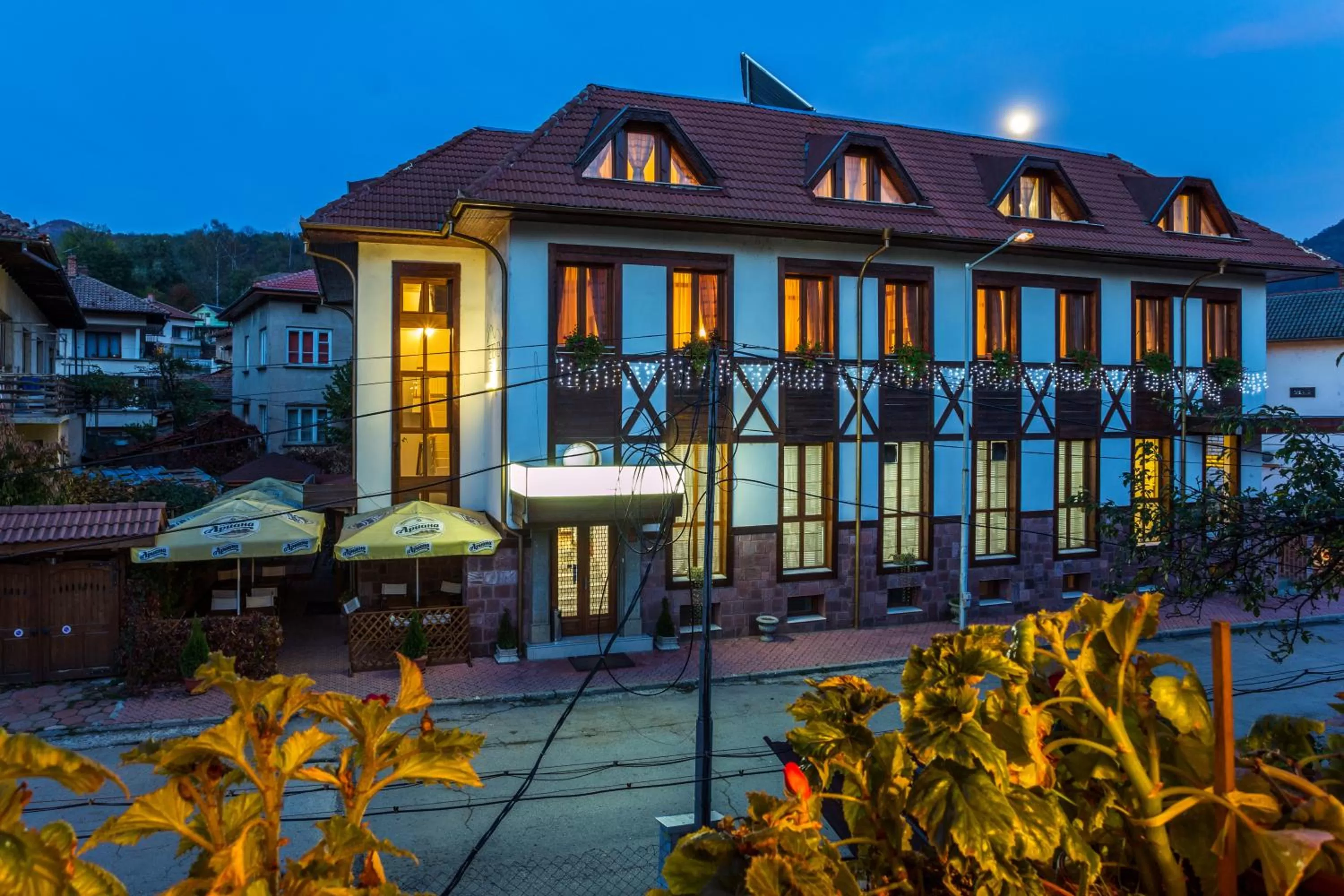 Facade/entrance in Family Hotel Teteven