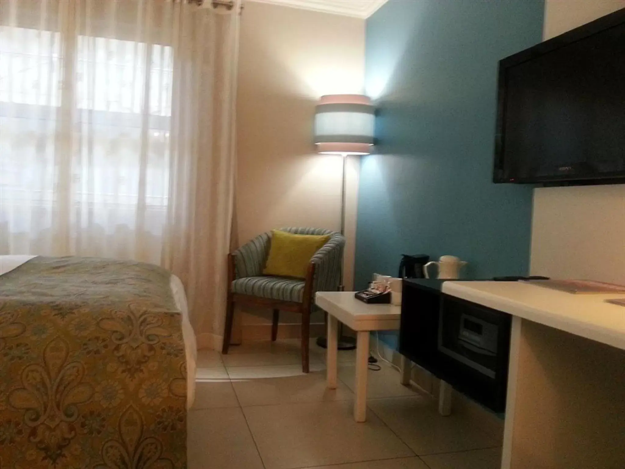 TV and multimedia, Bed in Peermont Metcourt Hotel TV and multimedia, Bed in Peermont Metcourt Hotel