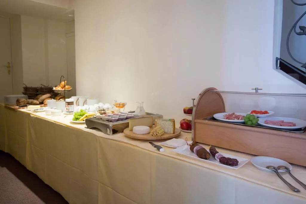 Breakfast, Food in Sonnegg Hotel