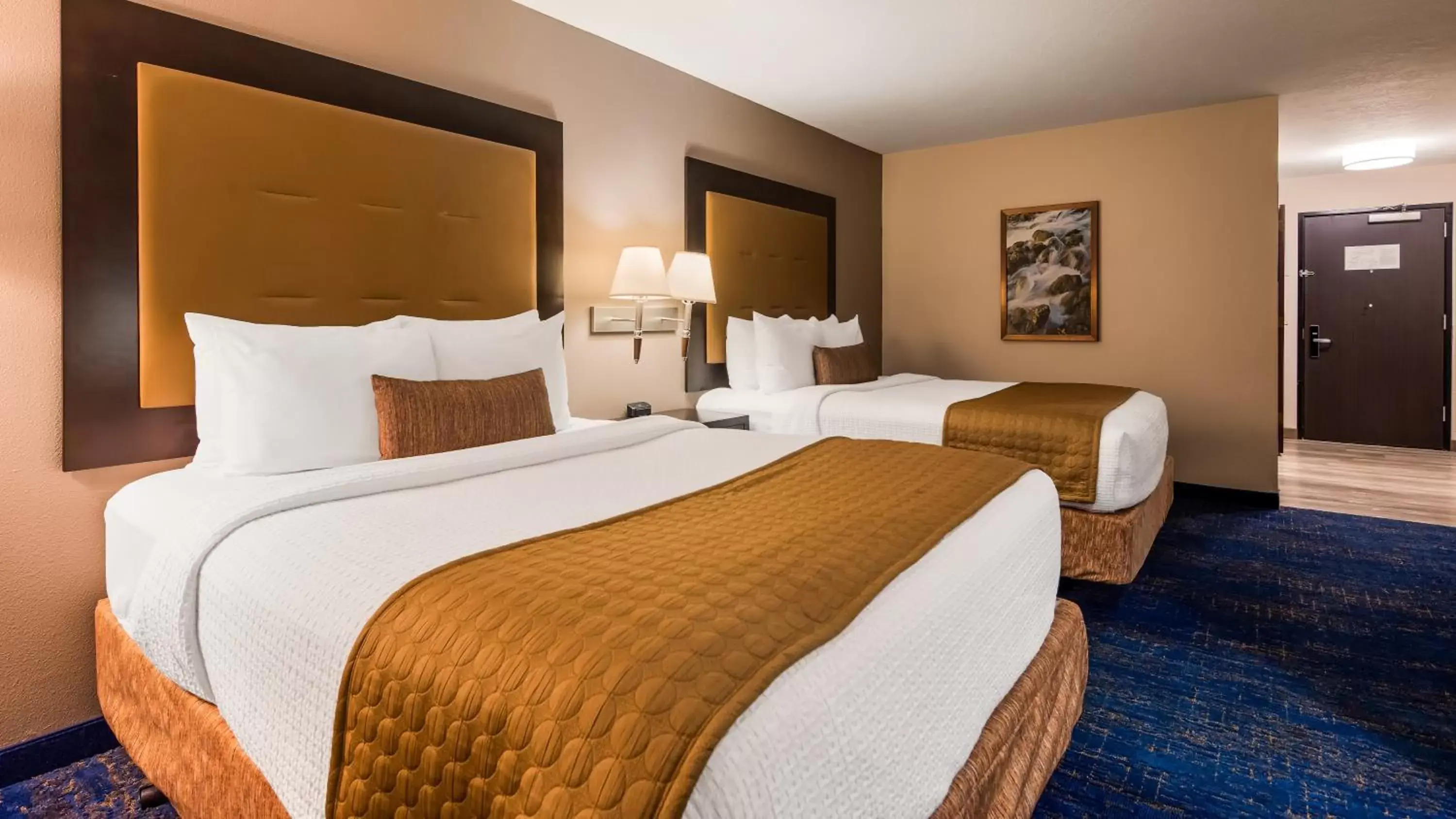 Bedroom, Bed in Best Western Plus Portland Airport Hotel & Suites