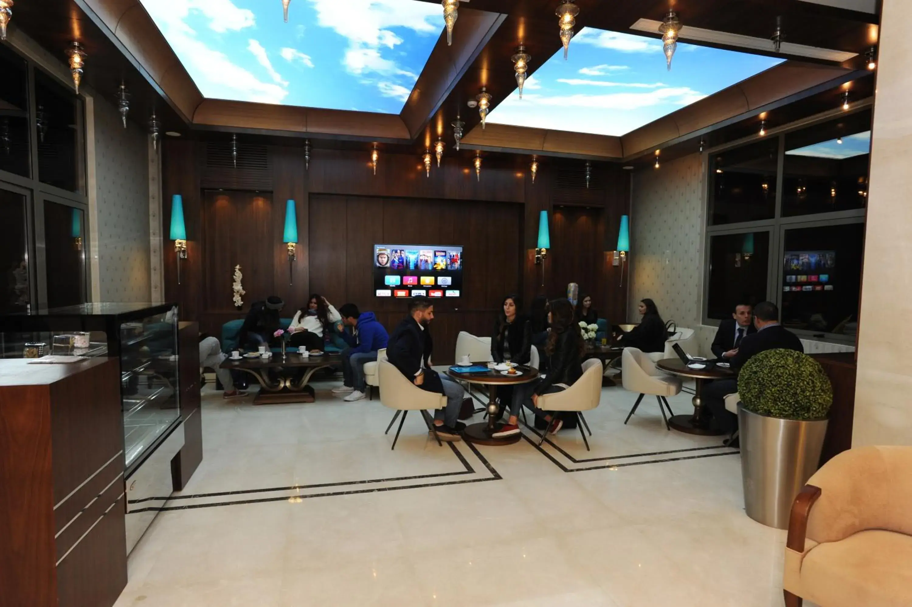 Restaurant/places to eat in Gems Hotel Restaurant/places to eat in Gems Hotel