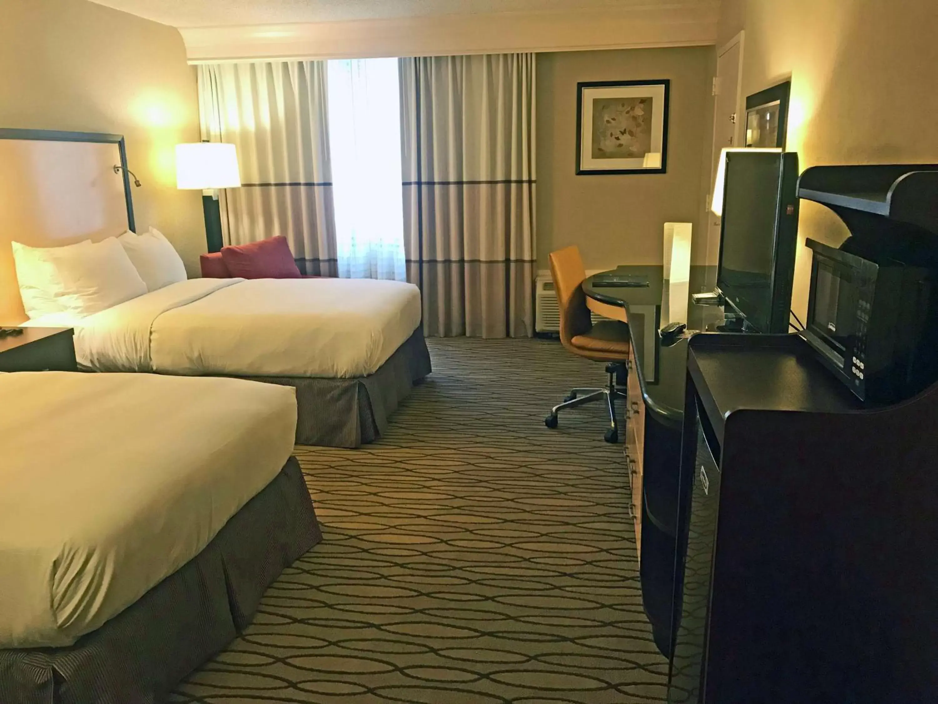 Executive Double Room with Two Double Beds - Non-Smoking in Hilton Woodcliff Lake Executive Double Room with Two Double Beds - Non-Smoking in Hilton Woodcliff Lake