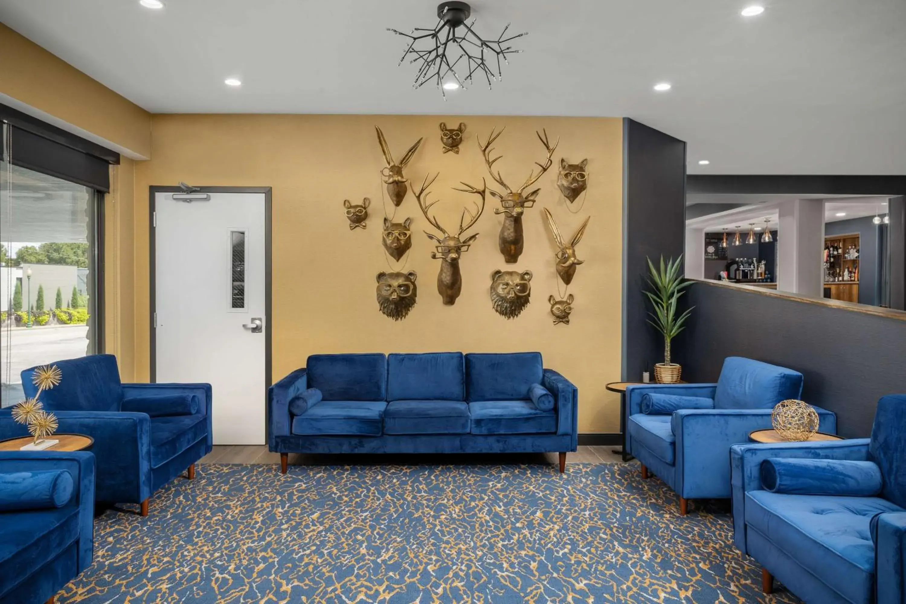 Lobby or reception, Seating Area in Hotel Westport Kansas City, Tapestry Collection by Hilton