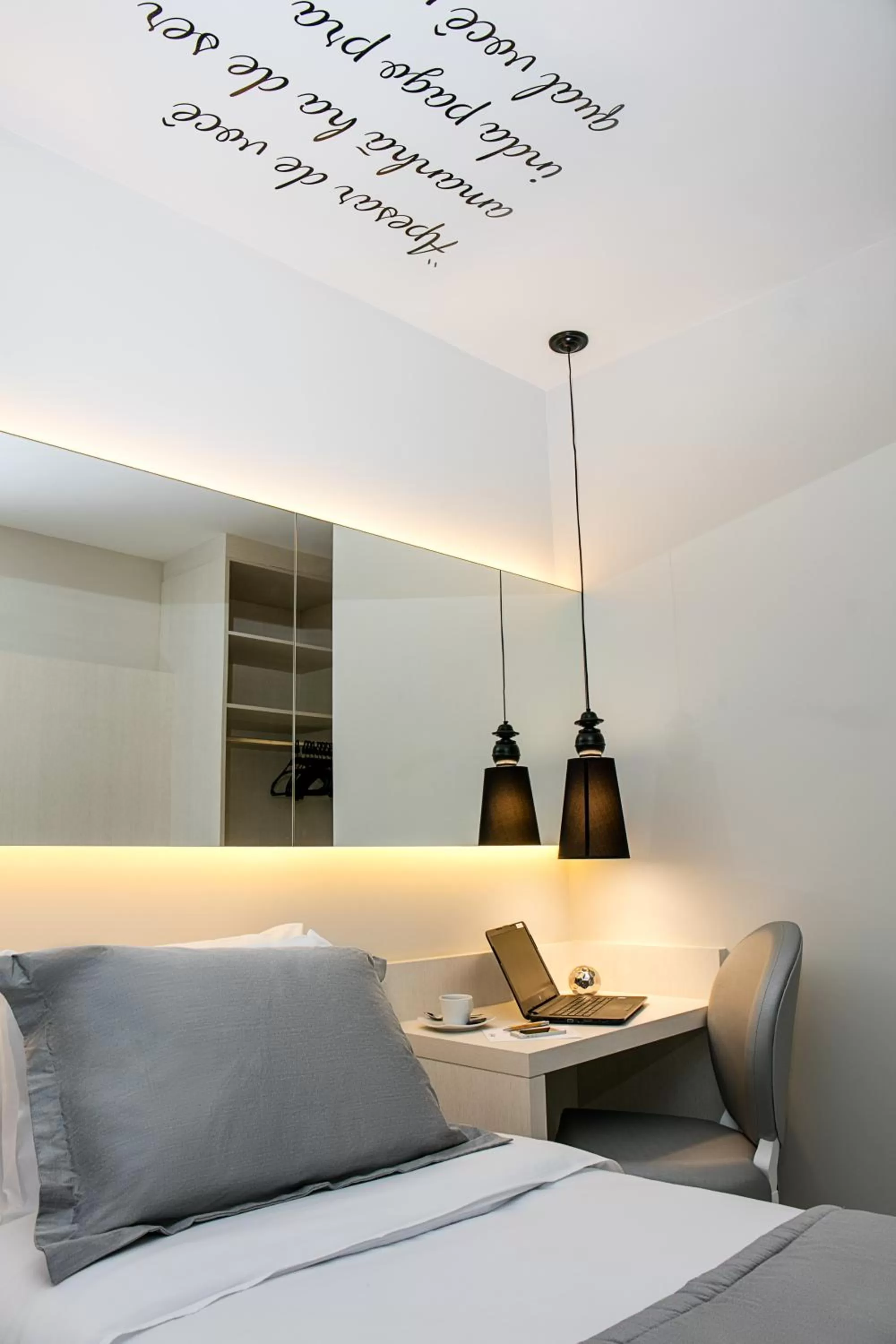 Property building, Bed in Nobile Hotel Copacabana Design