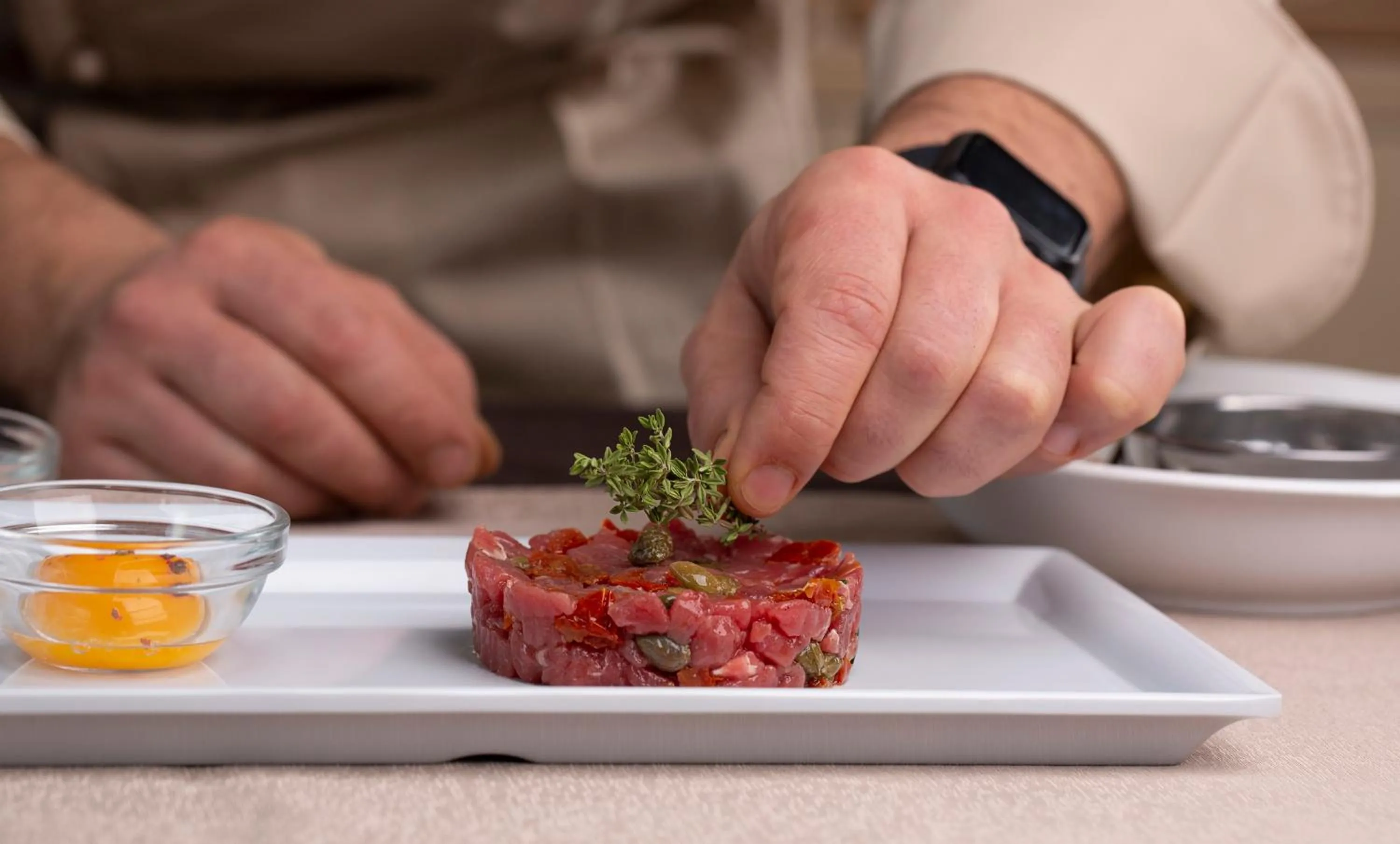 Restaurant/places to eat in Hotel Iris