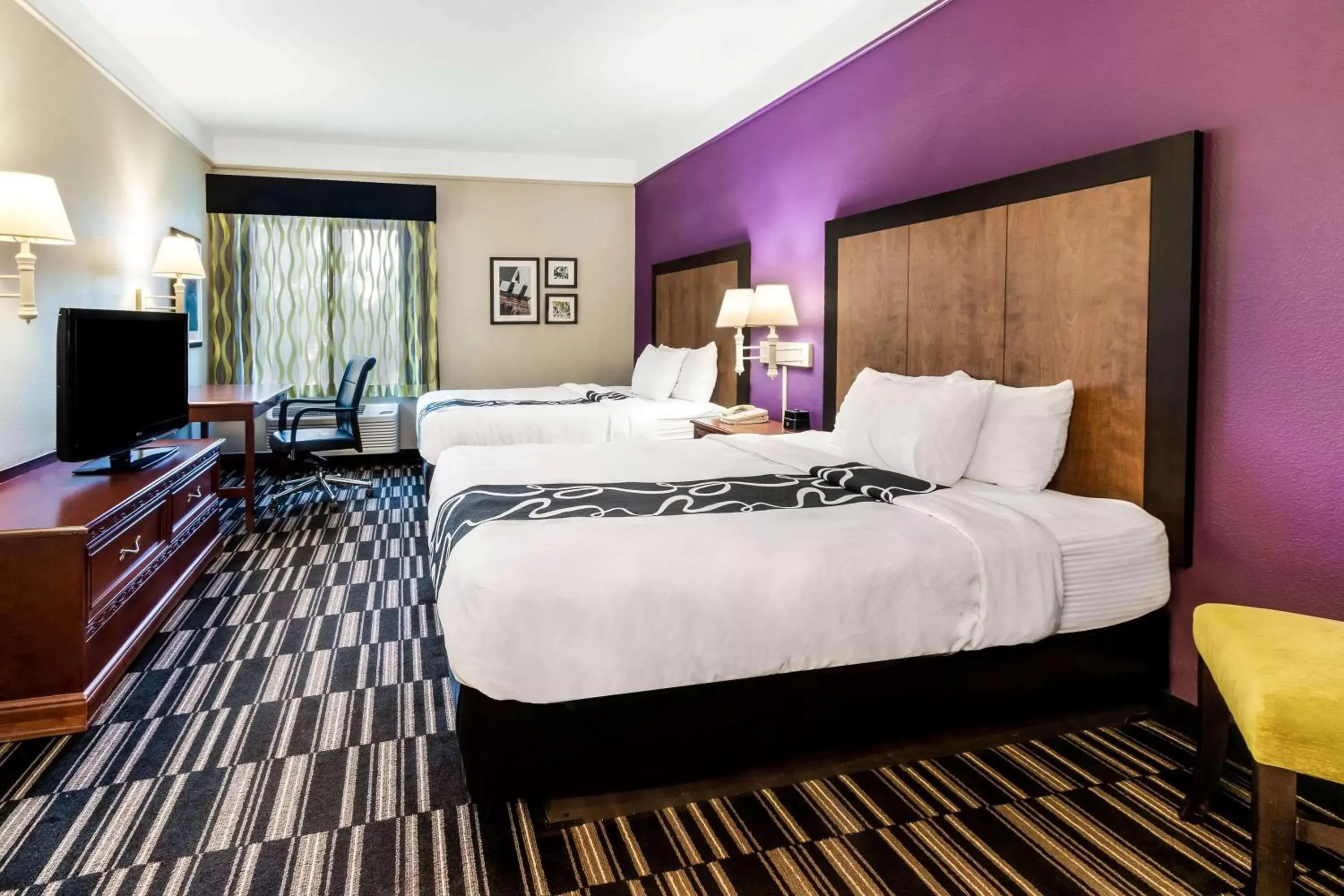 Bed in La Quinta by Wyndham Roswell