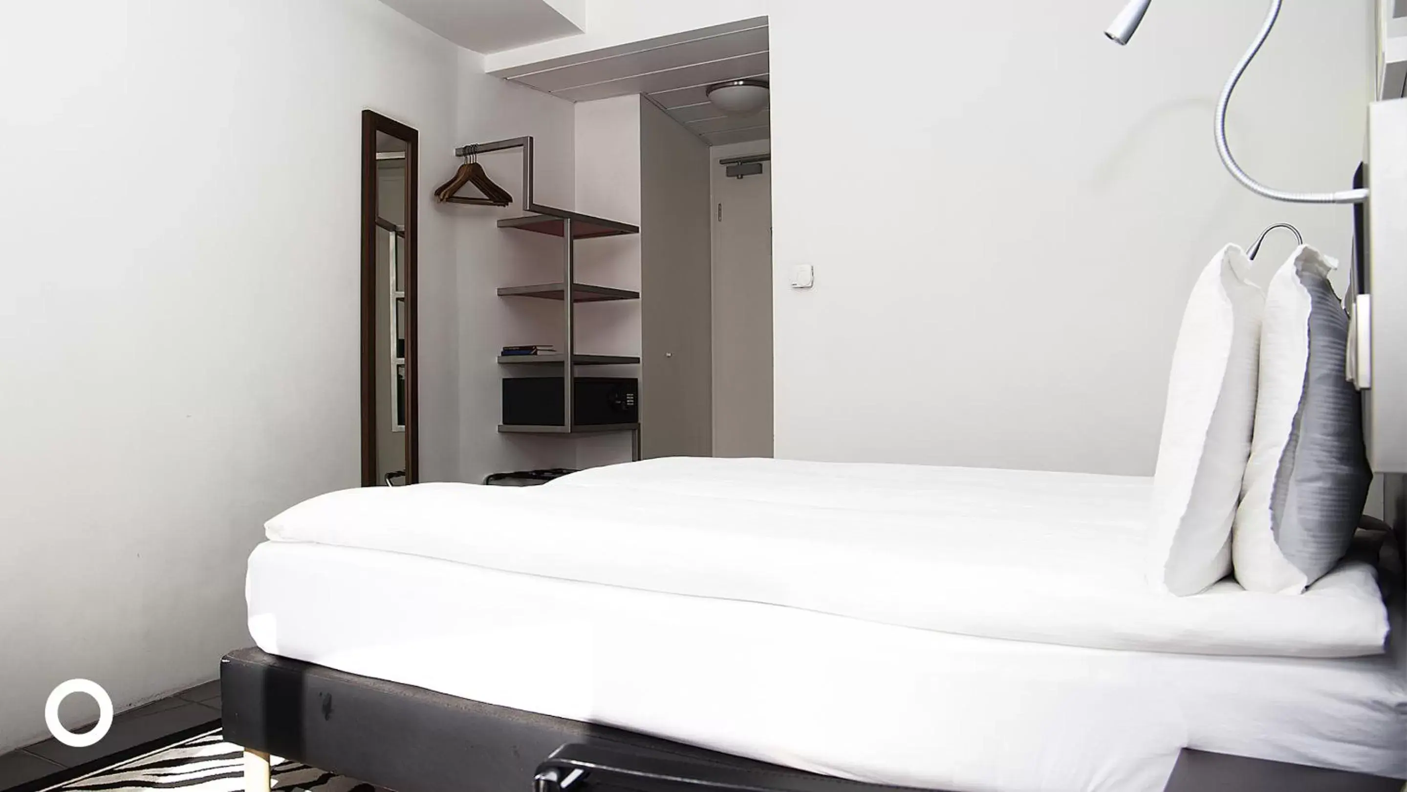 Bedroom, Bed in Center Hotels Arnarhvoll