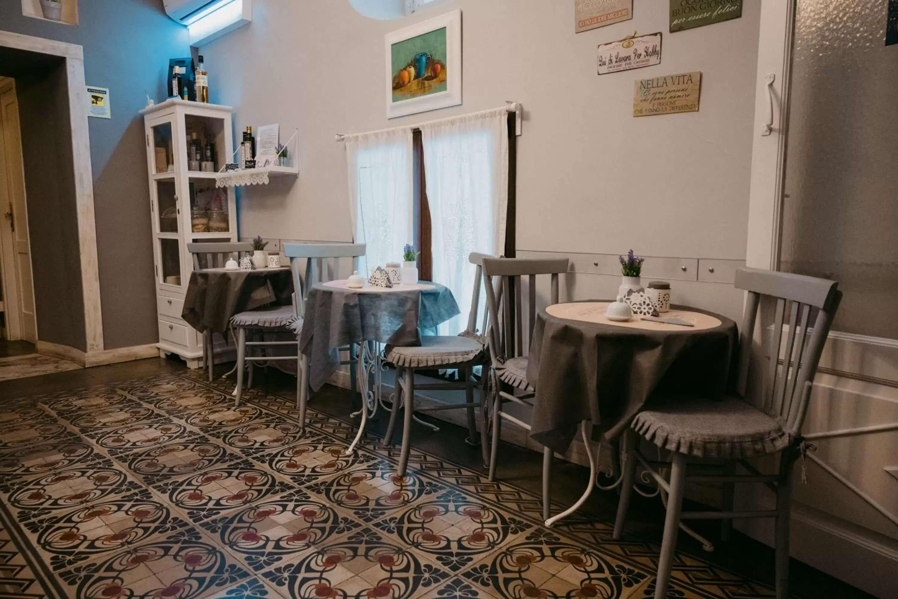Restaurant/Places to Eat in La Casa di Alma Luxury rooms