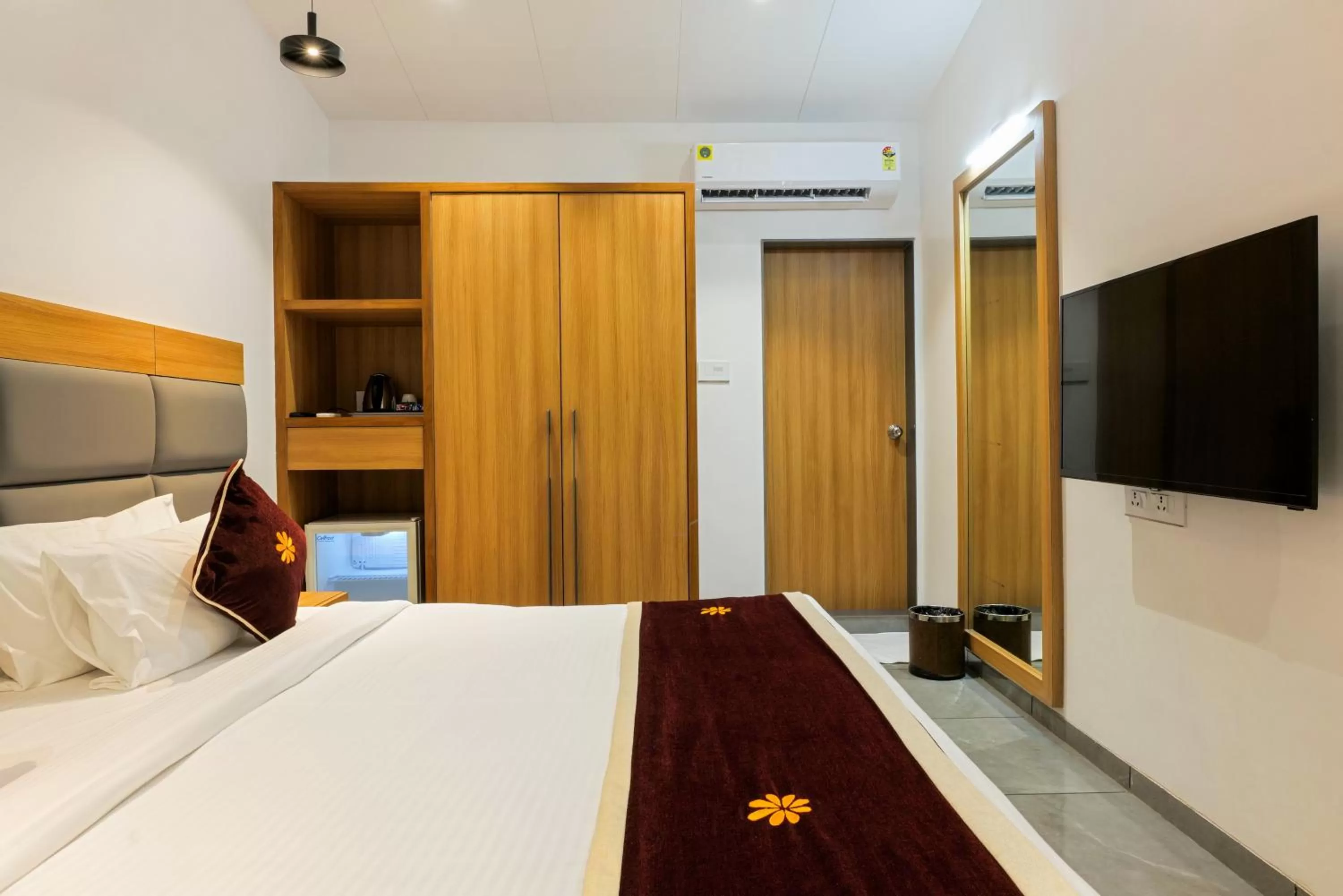 Bed in Gold Beach Villa