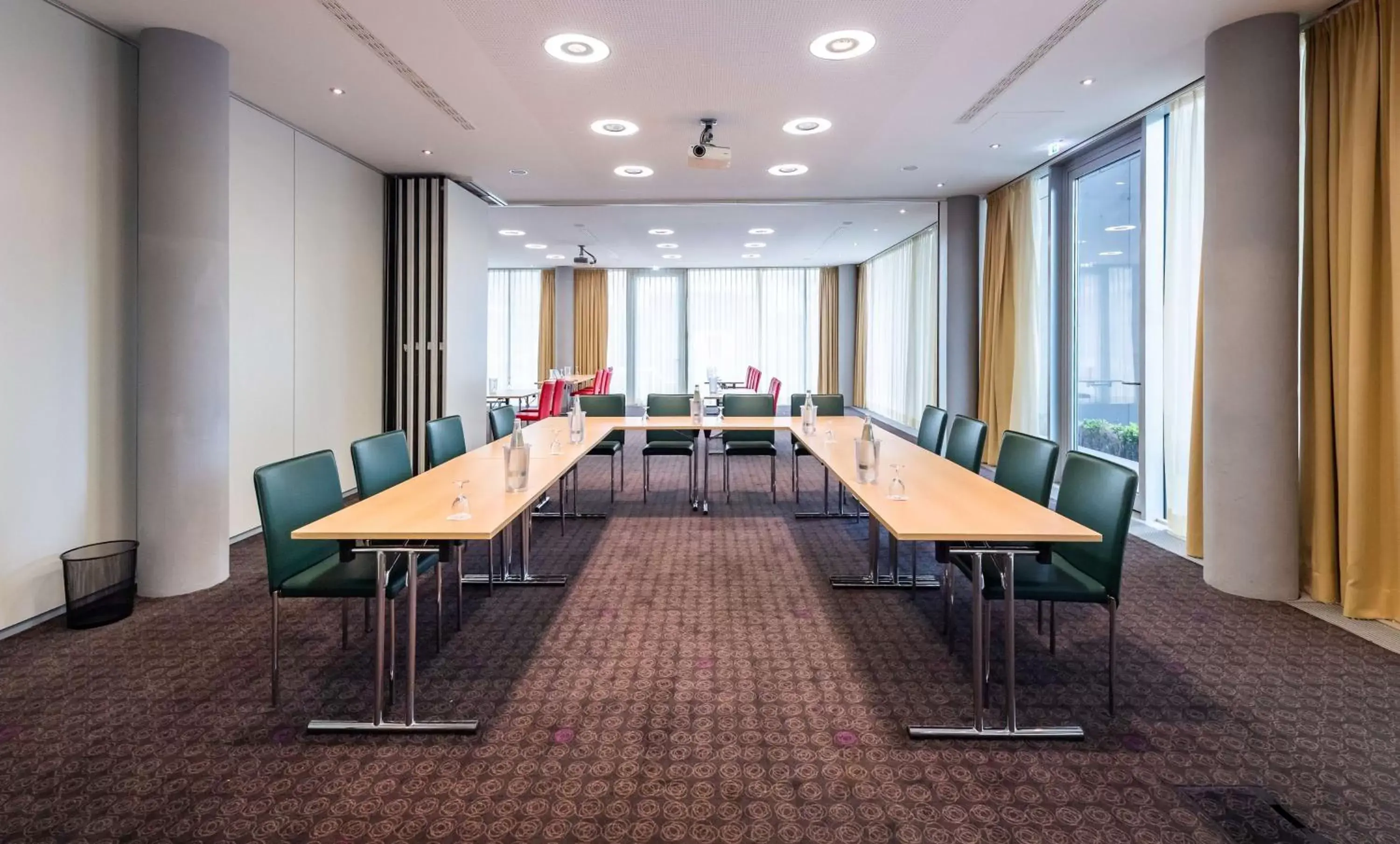 Meeting/conference room in DoubleTree by Hilton Frankfurt Niederrad