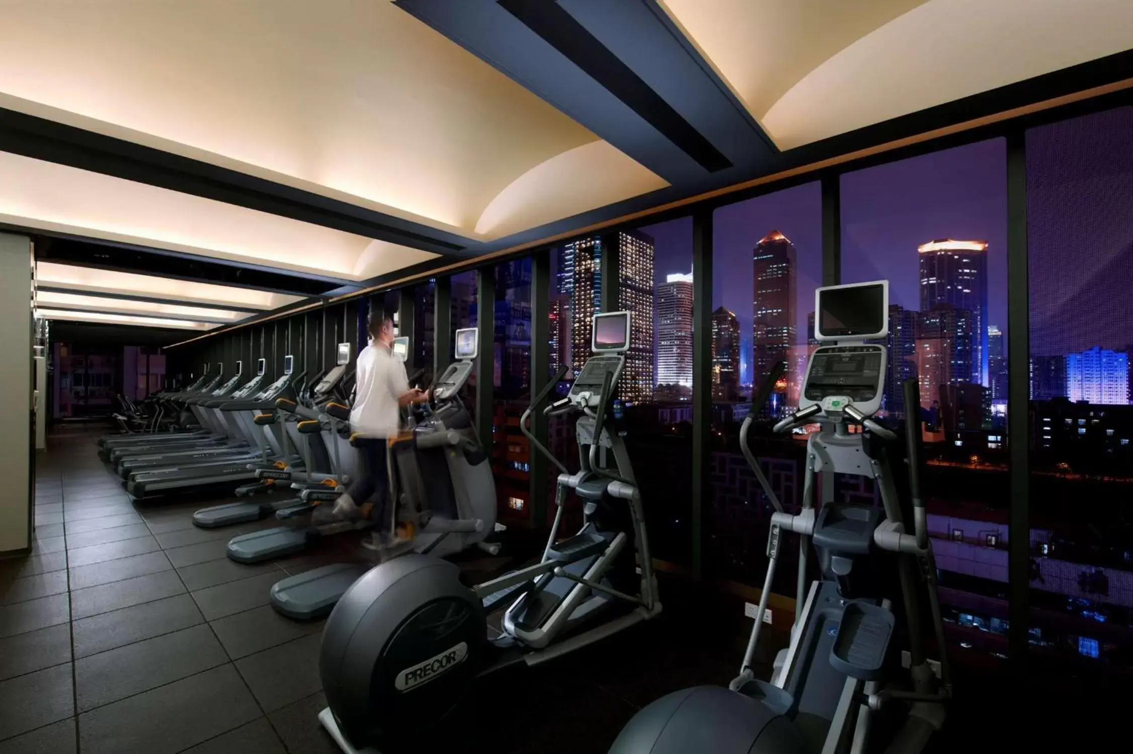 Fitness centre/facilities, Fitness Center/Facilities in Hilton Guangzhou Tianhe