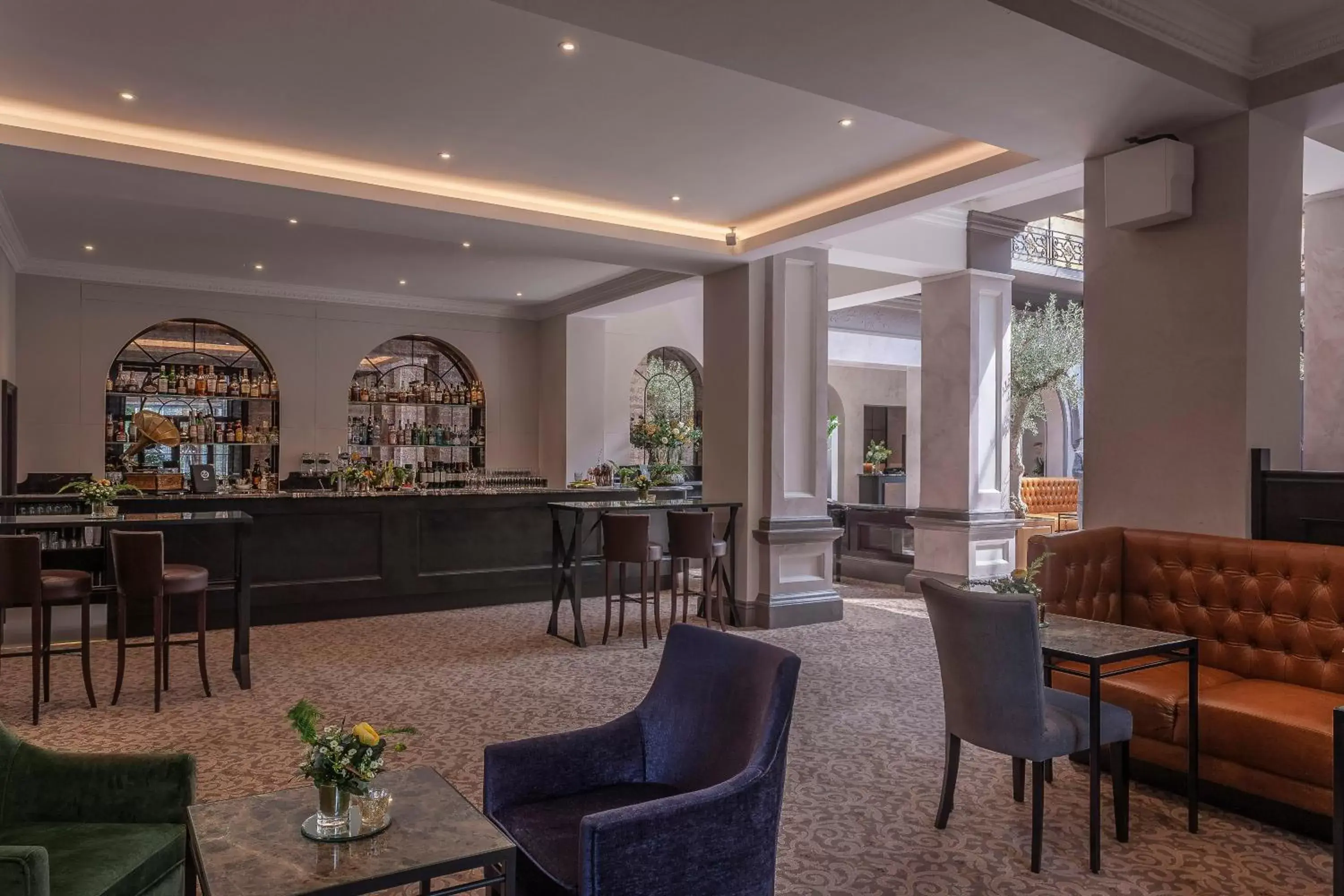 Lounge or bar, Lounge/Bar in Oatlands Park Hotel