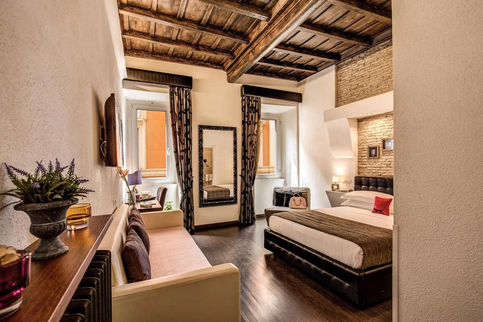 Bed in Piazza di Spagna Comfort Rooms