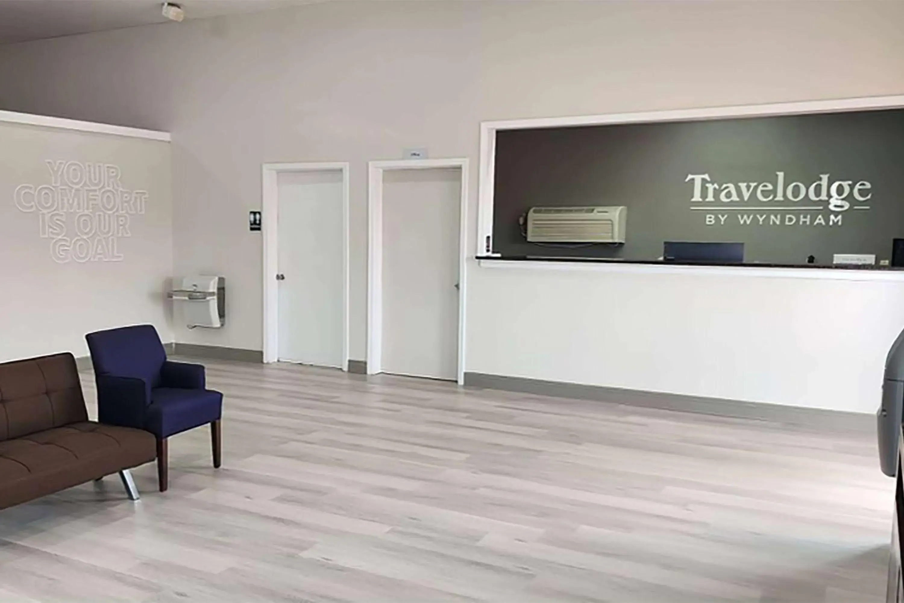 Lobby or reception in Travelodge by Wyndham Kingsland GA