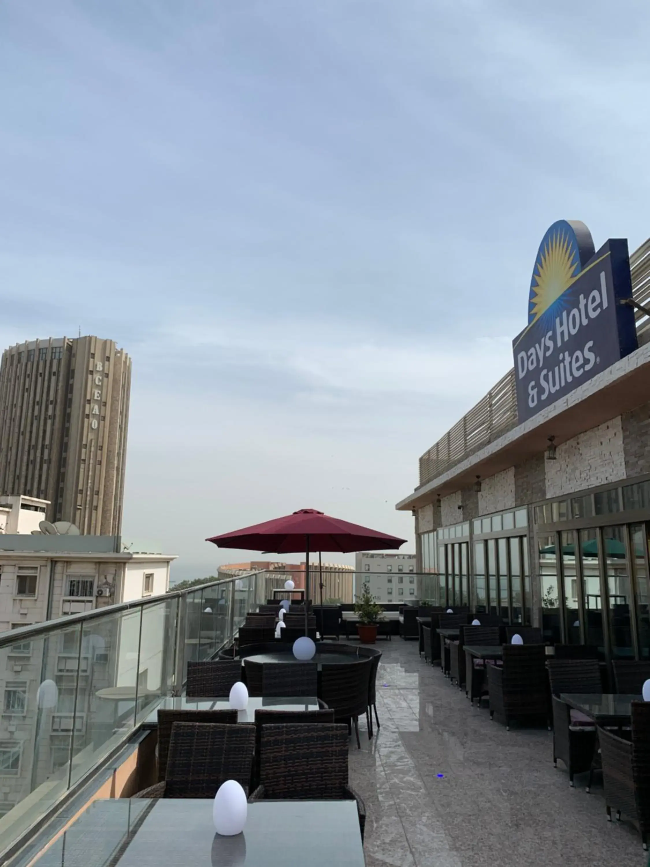 Property building in Days Hotel & Suites by Wyndham Dakar Property building in Days Hotel & Suites by Wyndham Dakar