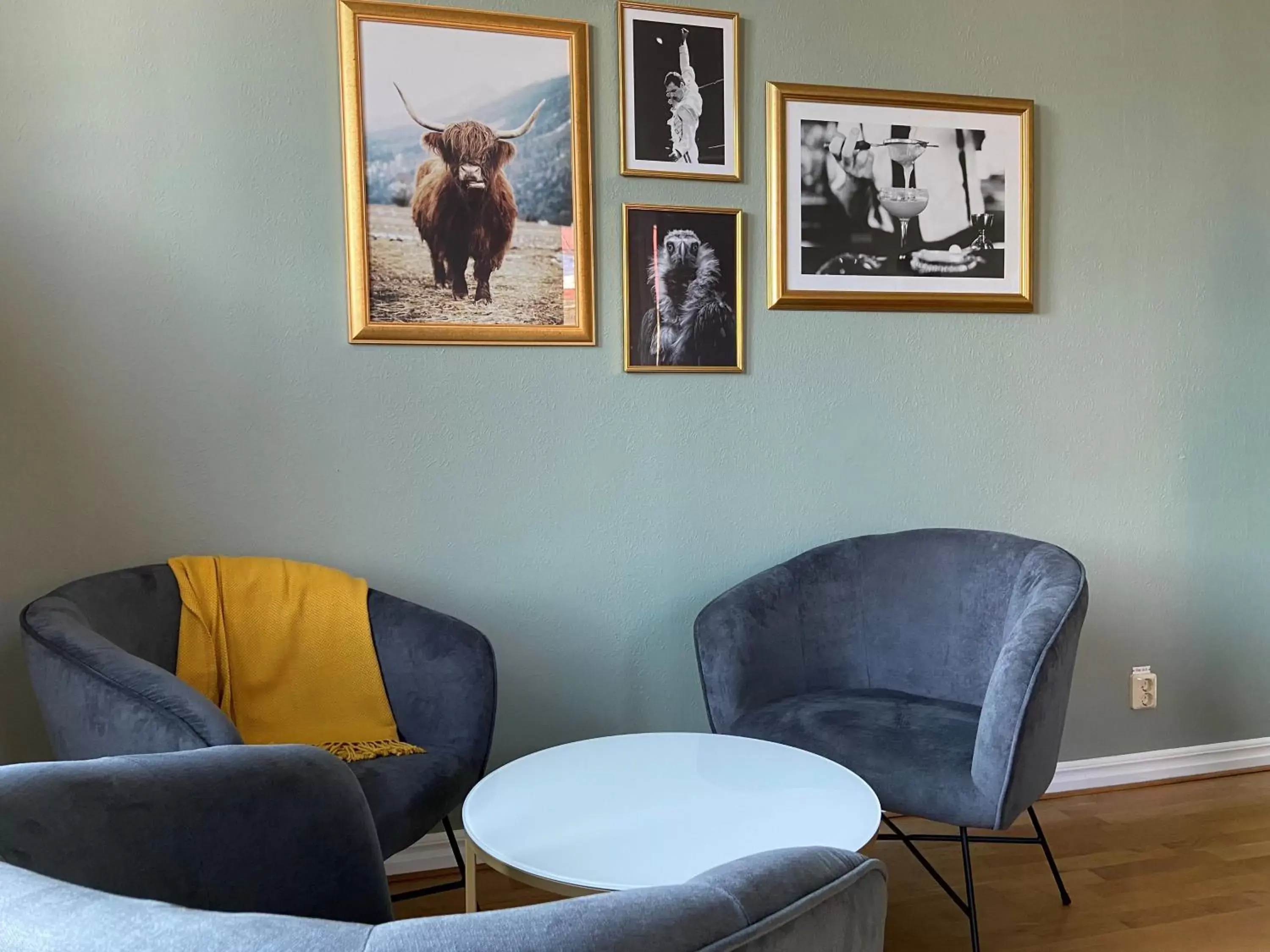 Bedroom, Seating Area in First Hotel Statt