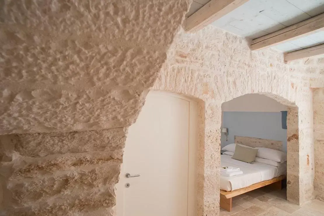 Bed in Trullidea Bed in Trullidea