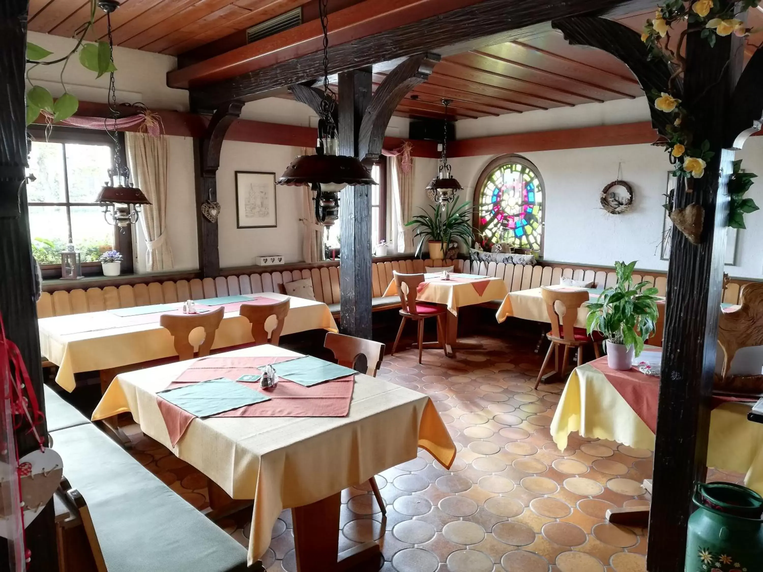 Restaurant/Places to Eat in Hotel Landgasthof Ratz