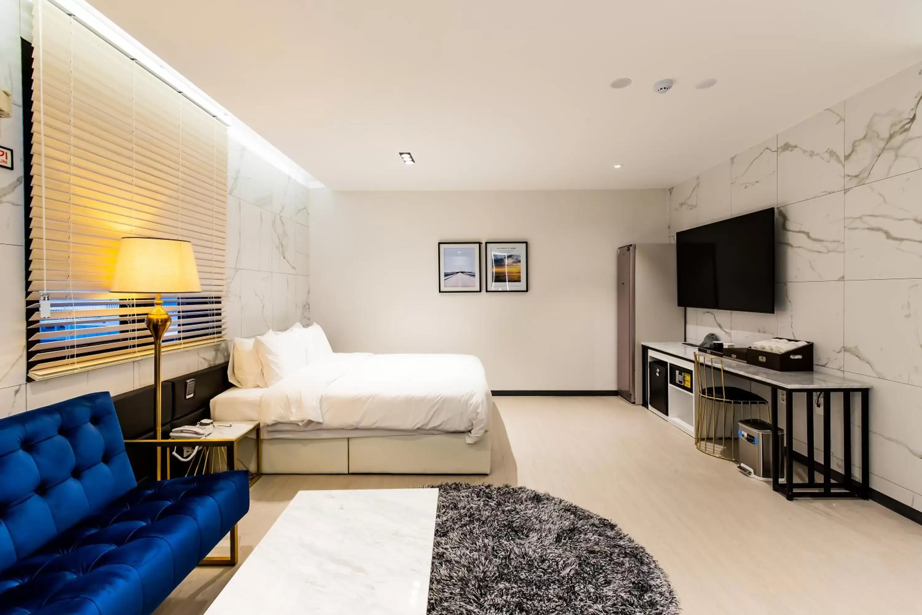 Photo of the whole room, Bed in Air Sky Hotel Photo of the whole room, Bed in Air Sky Hotel