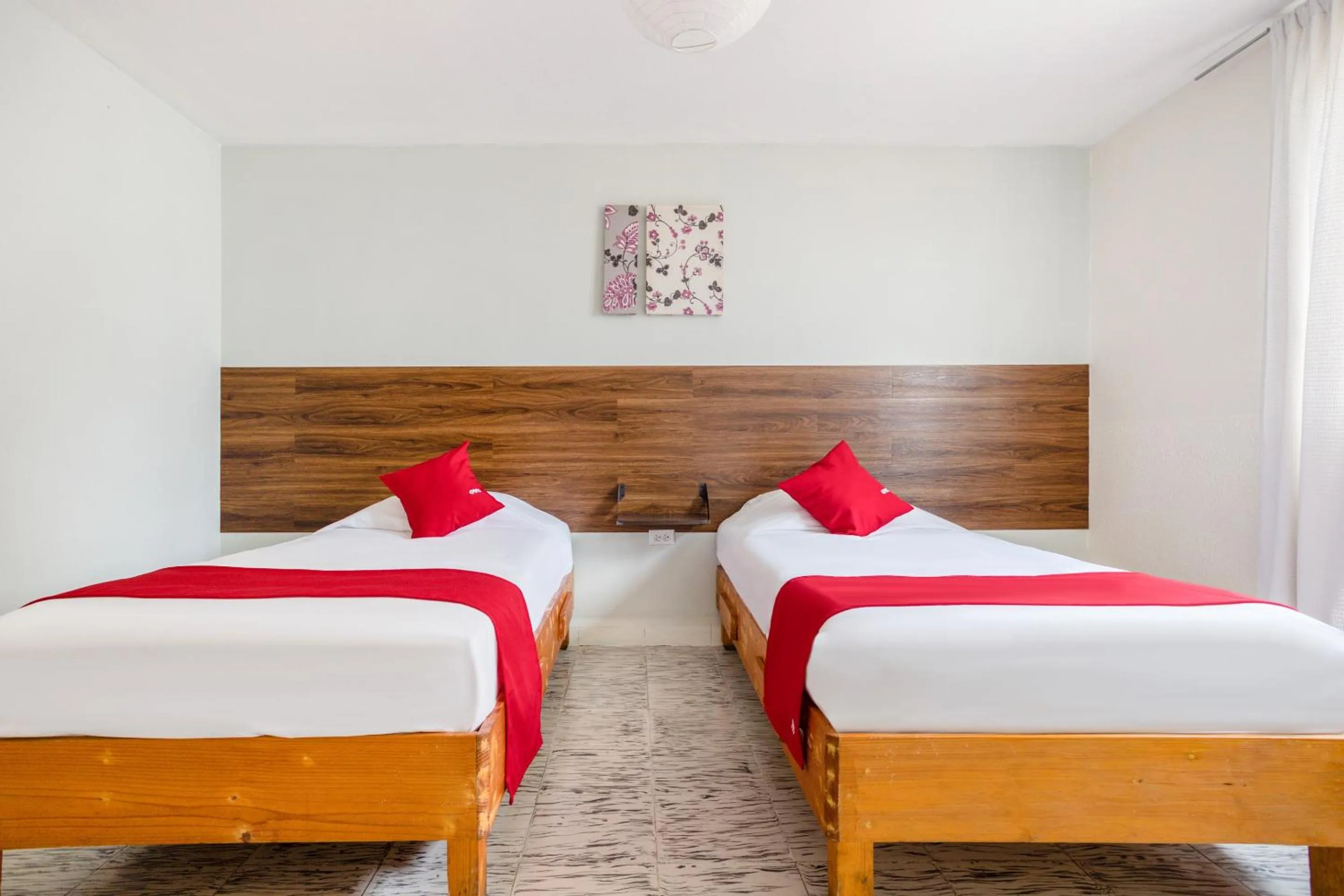 Bedroom, Bed in Hotel Suites Puebla