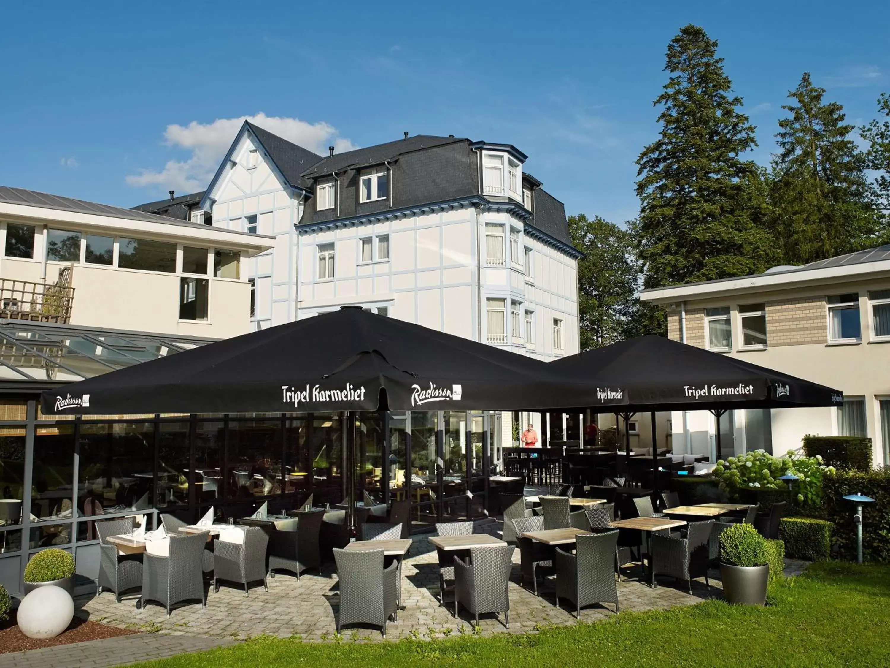 Property building, Restaurant/Places to Eat in Radisson BLU Balmoral