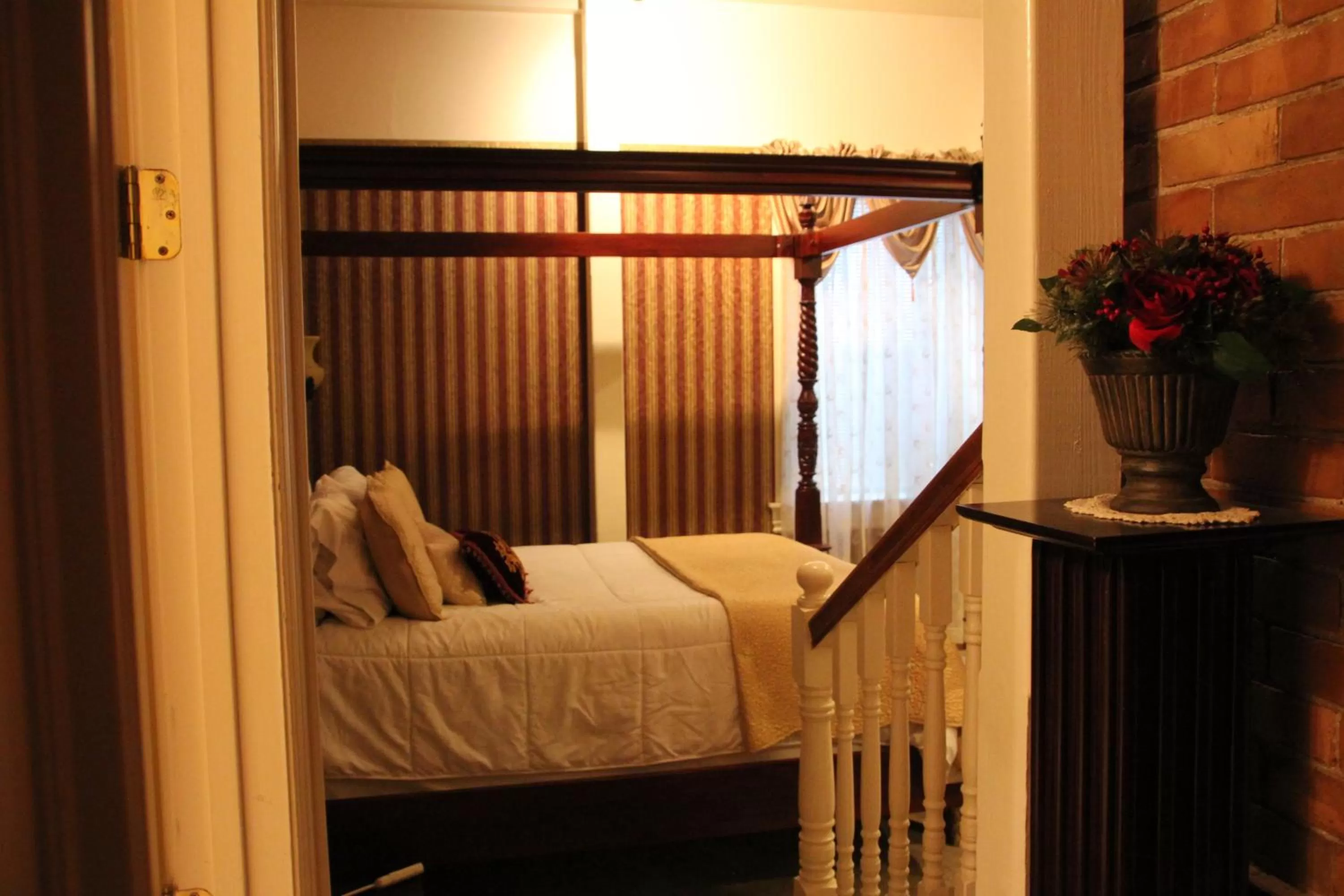 Bed in Hines Mansion