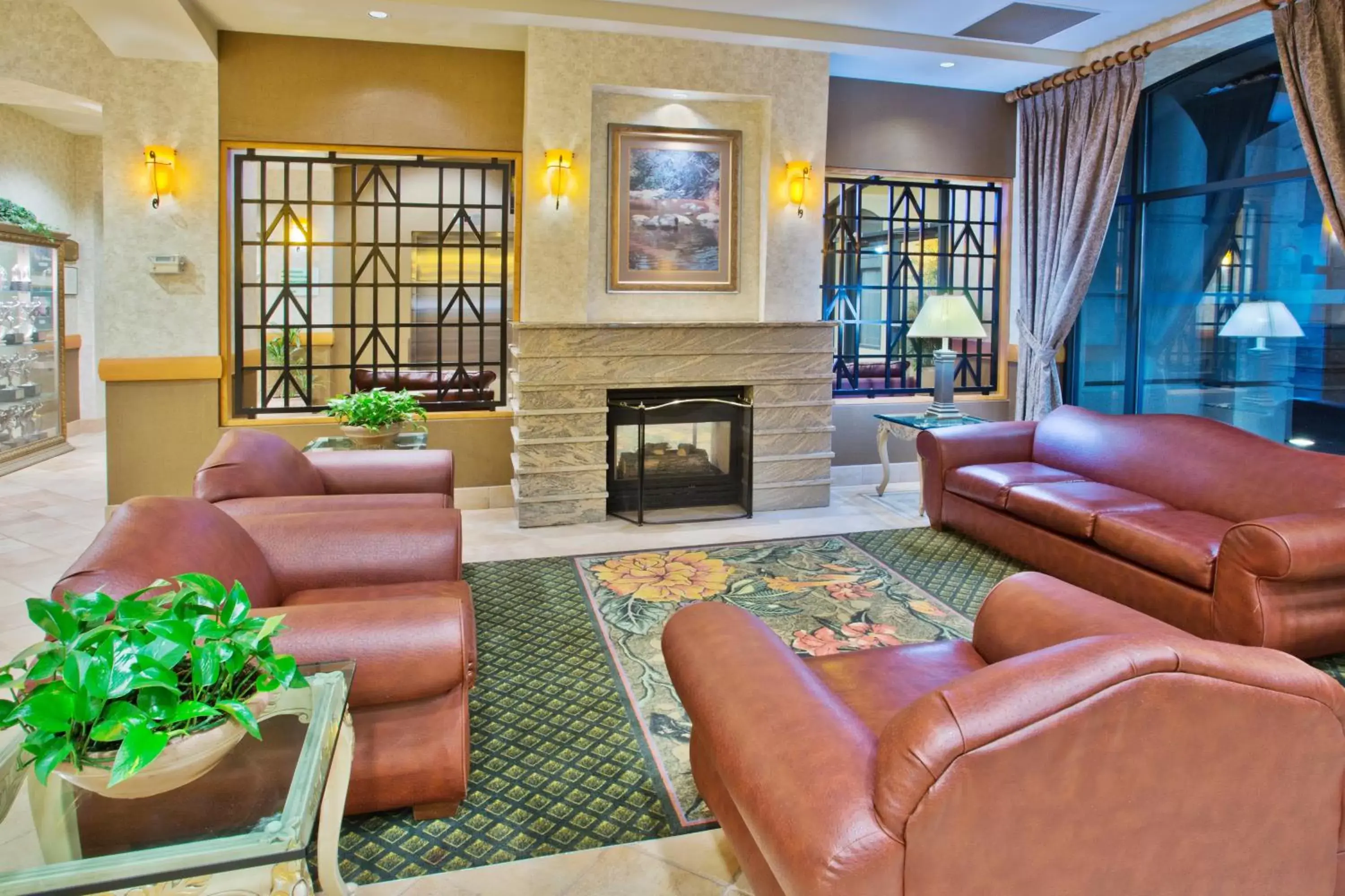 Property building, Seating Area in Holiday Inn & Suites North Vancouver, an IHG Hotel